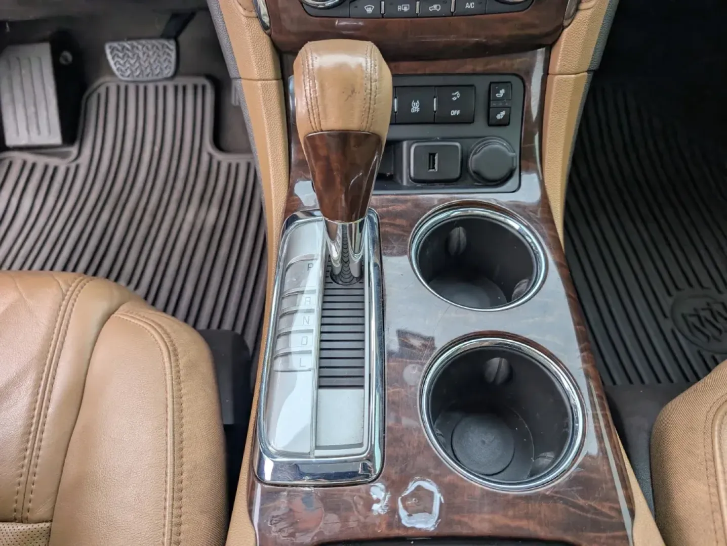 2016 /Choccachino Buick Enclave Leather (5GAKRBKD9GJ) with an Other engine, located at 7000 Northlake Connector, Columbus, GA, 31904, (706) 987-8085, 32.524975, -84.978134 - **Discover the 2016 Buick Enclave: Your Perfect Family Adventure Companion!**<br /> <br /> Are you ready to elevate your family outings or weekend getaways? Look no further than the 2016 Buick Enclave, available now at Gils Auto in Phenix City, AL. This luxurious SUV is designed with comfort, space, - Photo#13