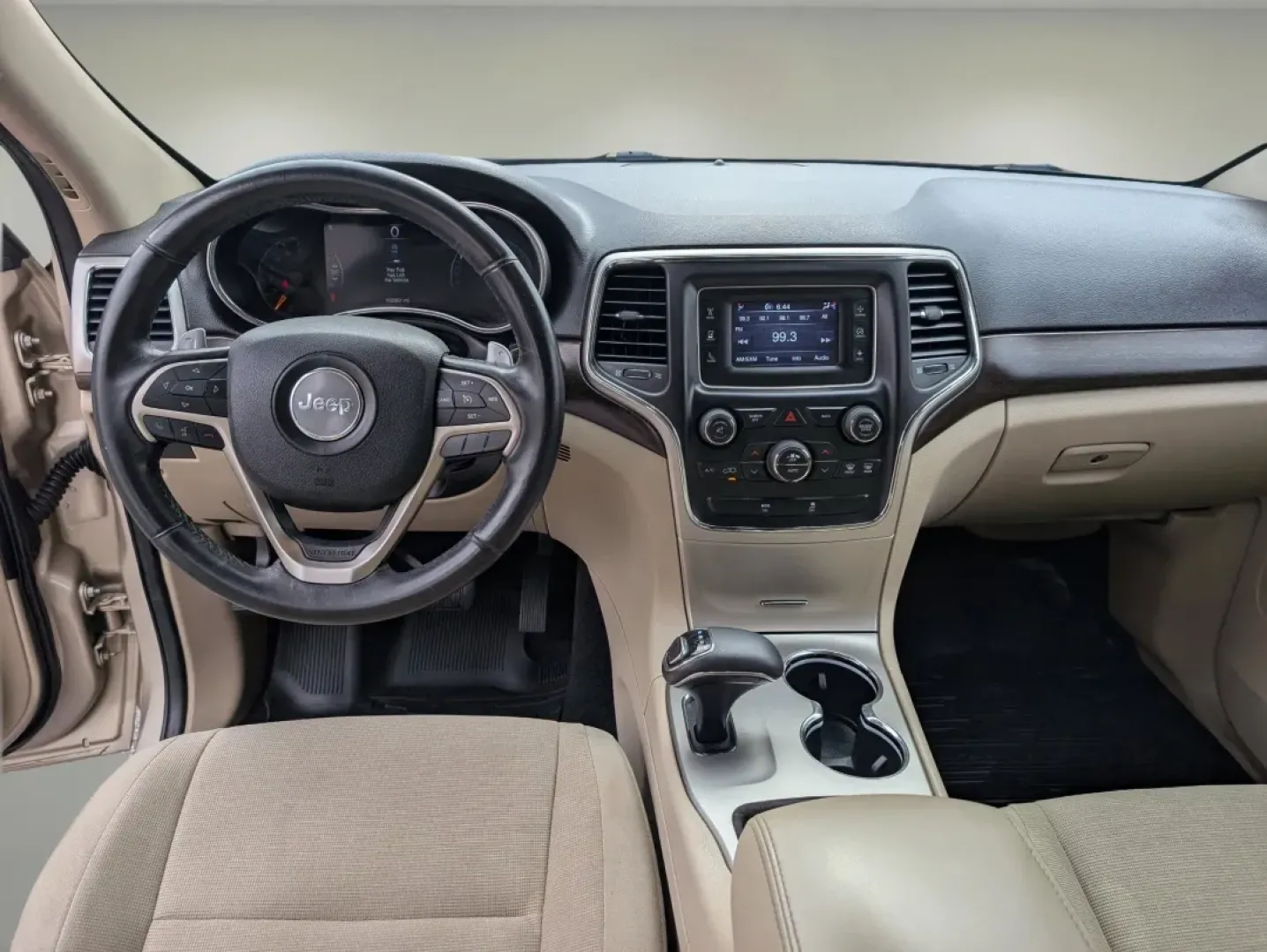 2014 /Black/Lt Frost Beige Jeep Grand Cherokee Laredo (1C4RJFAG8EC) with an Other engine, located at 3959 U.S. 80 W, Phenix City, AL, 36870, (334) 297-4885, 32.469296, -85.135185 - **Discover Adventure with the 2014 Jeep Grand Cherokee at Gils Auto in Phenix City, AL!**<br /> <br /> Are you ready to elevate your outdoor adventures or enhance your daily commute? Look no further than the 2014 Jeep Grand Cherokee Laredo, a versatile SUV that is perfect for both weekend getaways a - Photo#12