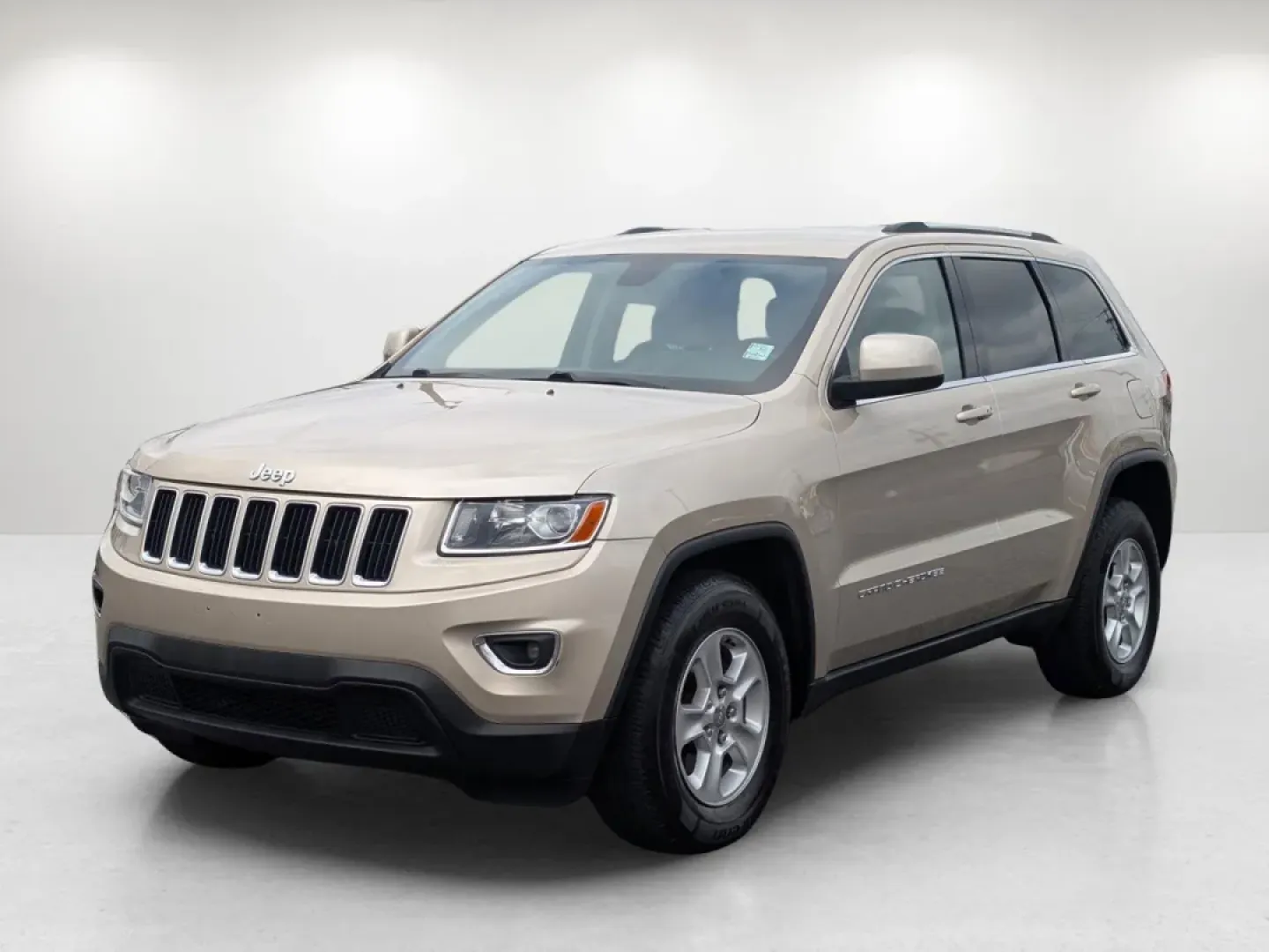 2014 /Black/Lt Frost Beige Jeep Grand Cherokee Laredo (1C4RJFAG8EC) with an Other engine, located at 3959 U.S. 80 W, Phenix City, AL, 36870, (334) 297-4885, 32.469296, -85.135185 - **Discover Adventure with the 2014 Jeep Grand Cherokee at Gils Auto in Phenix City, AL!**<br /> <br /> Are you ready to elevate your outdoor adventures or enhance your daily commute? Look no further than the 2014 Jeep Grand Cherokee Laredo, a versatile SUV that is perfect for both weekend getaways a - Photo#1