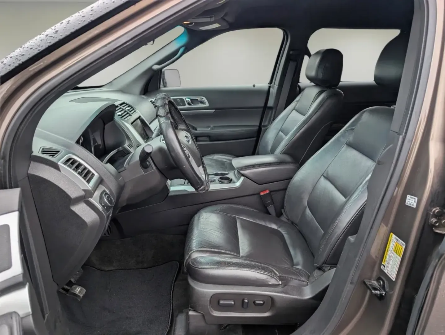 2015 Ford Explorer XLT (1FM5K7D81FG) with an Other engine, located at 5115 14th Ave., Columbus, GA, 31904, (706) 323-0345, 32.511494, -84.971046 - **Explore Adventure with the 2015 Ford Explorer XLT Perfect for Your Next Family Road Trip!**<br /> <br /> Are you ready to take your family adventures to the next level? The 2015 Ford Explorer XLT is designed to provide you with the comfort, space, and reliability needed for those spontaneous week - Photo#9