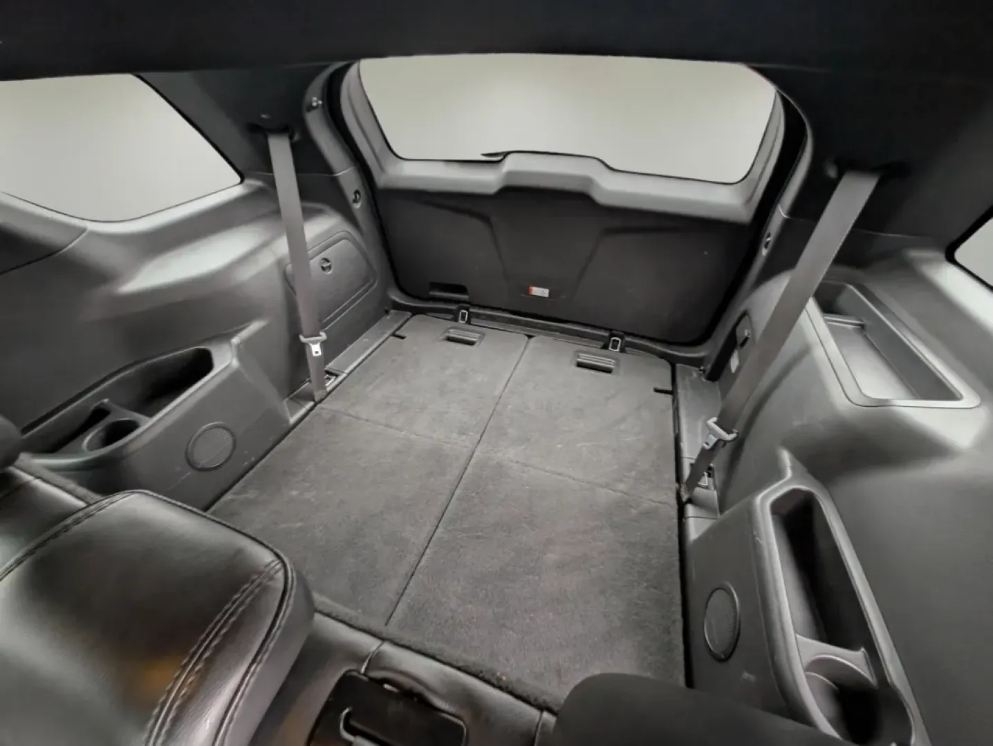 2015 Ford Explorer XLT (1FM5K7D81FG) with an Other engine, located at 3959 U.S. 80 W, Phenix City, AL, 36870, (334) 297-4885, 32.469296, -85.135185 - **Explore Adventure with the 2015 Ford Explorer XLT Perfect for Your Next Family Road Trip!**<br /> <br /> Are you ready to take your family adventures to the next level? The 2015 Ford Explorer XLT is designed to provide you with the comfort, space, and reliability needed for those spontaneous week - Photo#12