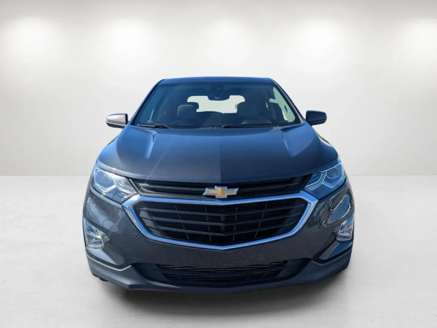 2020 /Medium Ash Gray Chevrolet Equinox LS (2GNAXHEV9L6) with an Other engine, located at 7000 Northlake Connector, Columbus, GA, 31904, (706) 987-8085, 32.524975, -84.978134 - **Unlock Your Adventures with a 2020 Chevrolet Equinox at Gils Auto in Phenix City, AL!**<br /> <br /> Are you ready for your next road trip or family adventure? The 2020 Chevrolet Equinox is the perfect companion for those who crave exploration without compromising comfort or safety. Whether you're - Photo#1