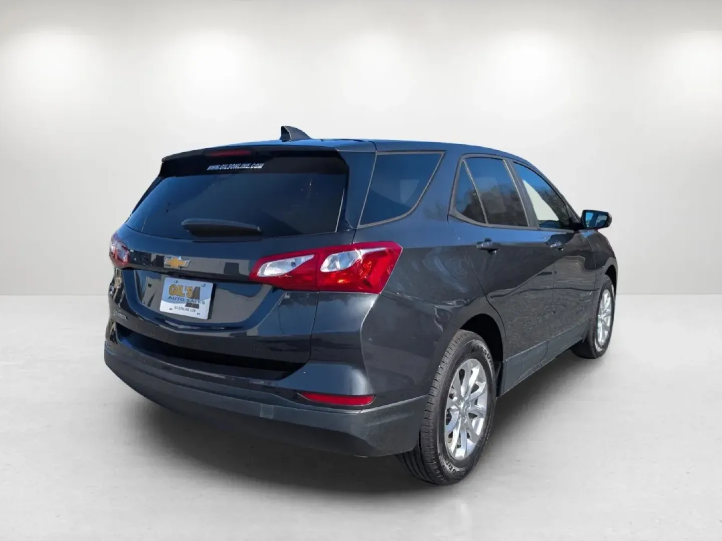 2020 /Medium Ash Gray Chevrolet Equinox LS (2GNAXHEV9L6) with an Other engine, located at 7000 Northlake Connector, Columbus, GA, 31904, (706) 987-8085, 32.524975, -84.978134 - **Unlock Your Adventures with a 2020 Chevrolet Equinox at Gils Auto in Phenix City, AL!**<br /> <br /> Are you ready for your next road trip or family adventure? The 2020 Chevrolet Equinox is the perfect companion for those who crave exploration without compromising comfort or safety. Whether you're - Photo#5