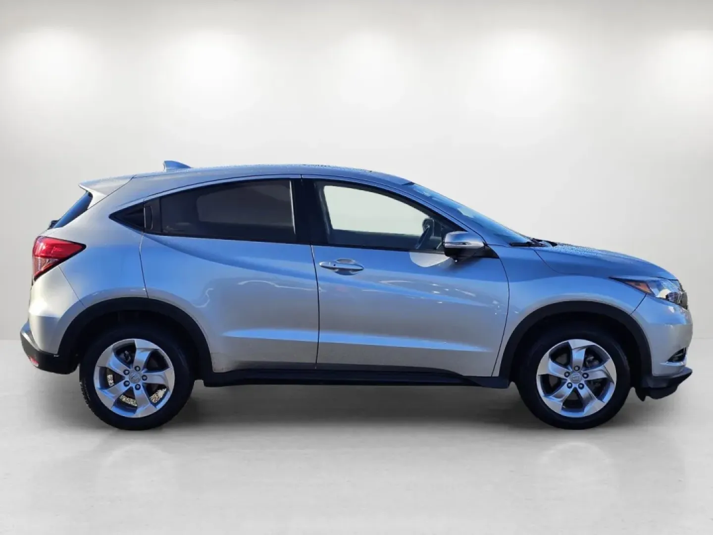 2016 Honda HR-V EX (3CZRU5H54GM) with an Other engine, located at 1430 Gateway Drive, Opelika, AL, 36801, (334) 239-0944, 32.637871, -85.409790 - Are you ready to elevate your daily commutes or weekend getaways? If so, the 2016 Honda HR-V EX is the perfect vehicle for anyone seeking versatility, style, and reliability. At Gils Auto in Phenix City, AL, we specialize in helping our customers find the right car to fit their lifestyle, and this S - Photo#3