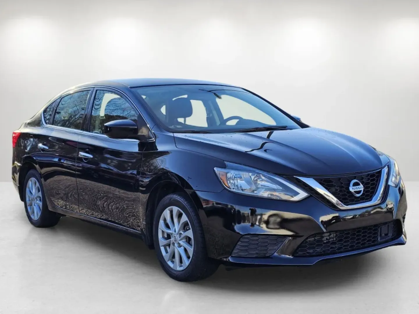 2019 /Charcoal Nissan Sentra SV (3N1AB7AP3KY) with an Other engine, located at 3959 U.S. 80 W, Phenix City, AL, 36870, (334) 297-4885, 32.469296, -85.135185 - **Elevate Your Daily Drive with the 2019 Nissan Sentra SV from Gils Auto Phenix City, AL**<br /> <br /> Are you in the market for a reliable sedan that fits seamlessly into your busy lifestyle? Look no further! The 2019 Nissan Sentra SV, available at Gils Auto in Phenix City, AL, is designed for ev - Photo#3
