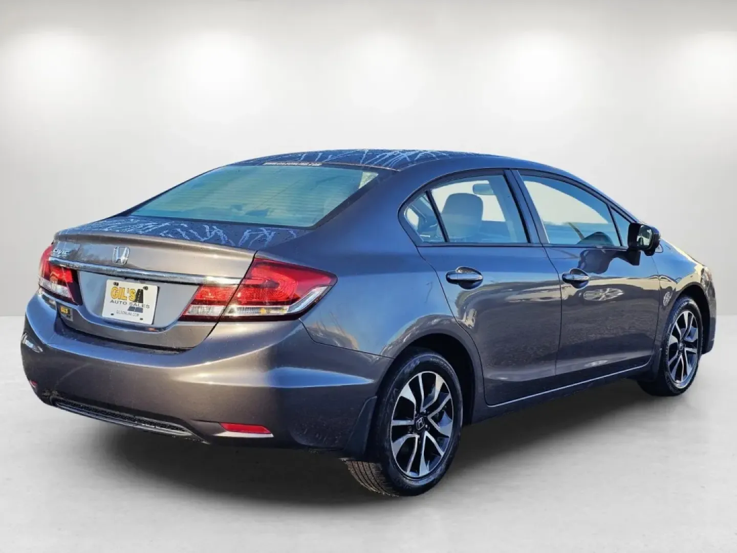 2015 Honda Civic Sedan EX (19XFB2F82FE) with an Other engine, located at 7000 Northlake Connector, Columbus, GA, 31904, (706) 987-8085, 32.524975, -84.978134 - **Discover Your Next Adventure with the 2015 Honda Civic Sedan at Gils Auto Phenix City, AL!**<br /> <br /> Are you searching for a reliable and stylish vehicle that perfectly accommodates your busy lifestyle? Look no further than the 2015 Honda Civic Sedan! This vehicle is not just a means of tran - Photo#4