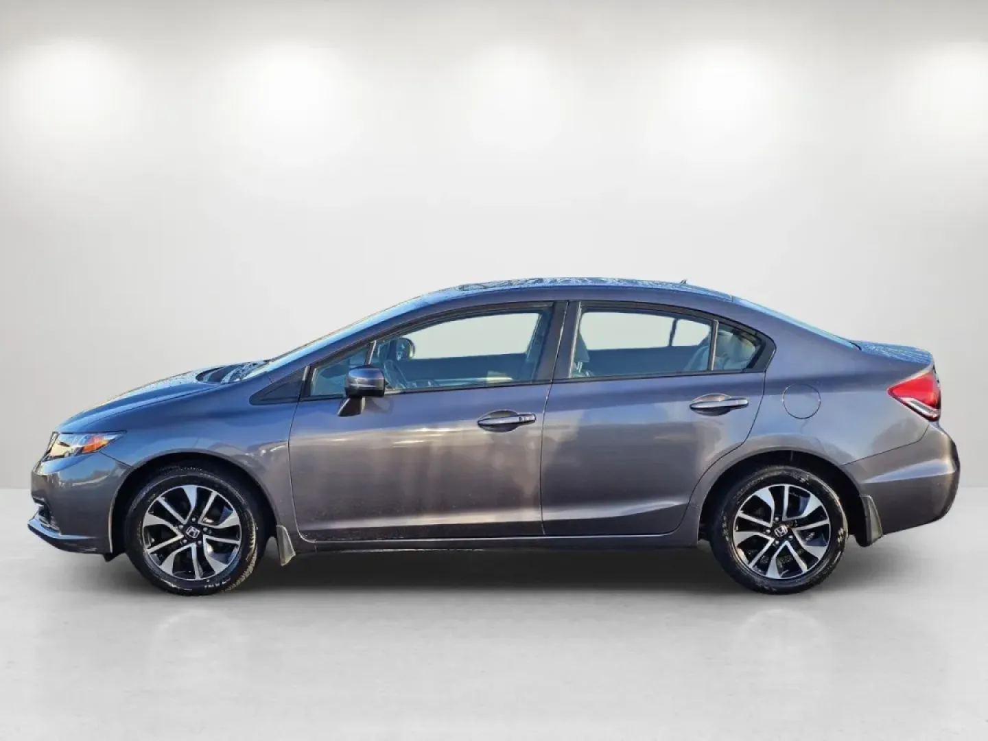 2015 Honda Civic Sedan EX (19XFB2F82FE) with an Other engine, located at 7000 Northlake Connector, Columbus, GA, 31904, (706) 987-8085, 32.524975, -84.978134 - **Discover Your Next Adventure with the 2015 Honda Civic Sedan at Gils Auto Phenix City, AL!**<br /> <br /> Are you searching for a reliable and stylish vehicle that perfectly accommodates your busy lifestyle? Look no further than the 2015 Honda Civic Sedan! This vehicle is not just a means of tran - Photo#7