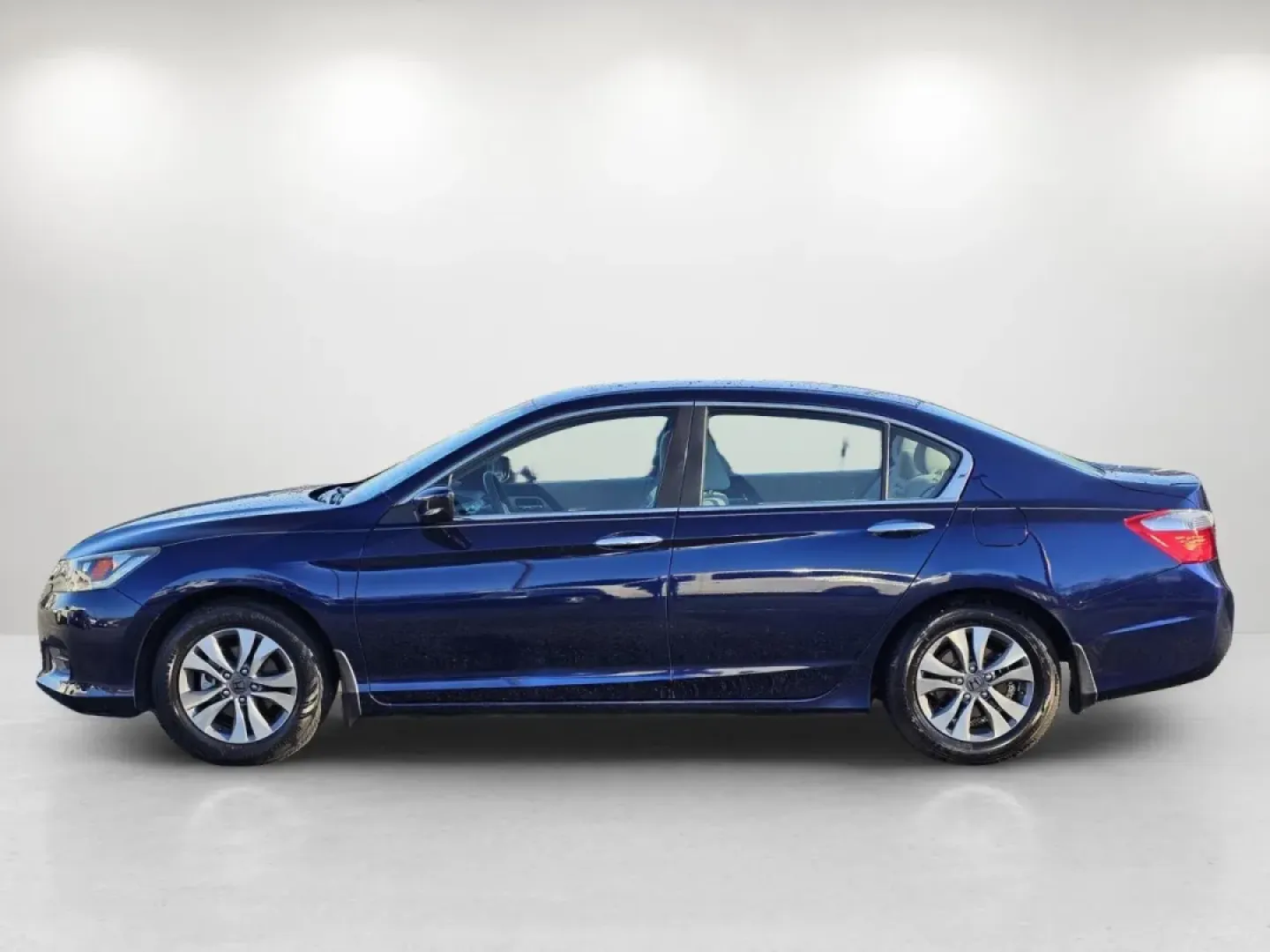 2013 Honda Accord Sdn LX (1HGCR2F33DA) with an Other engine, located at 3959 U.S. 80 W, Phenix City, AL, 36870, (334) 297-4885, 32.469296, -85.135185 - **Discover the Ultimate Sedan for Your Daily Adventures: 2013 Honda Accord LX at Gils Auto!**<br /> <br /> Are you searching for a reliable vehicle that effortlessly combines comfort, style, and performance for your daily commute and weekend getaways? Look no further than the stunning **2013 Honda A - Photo#8