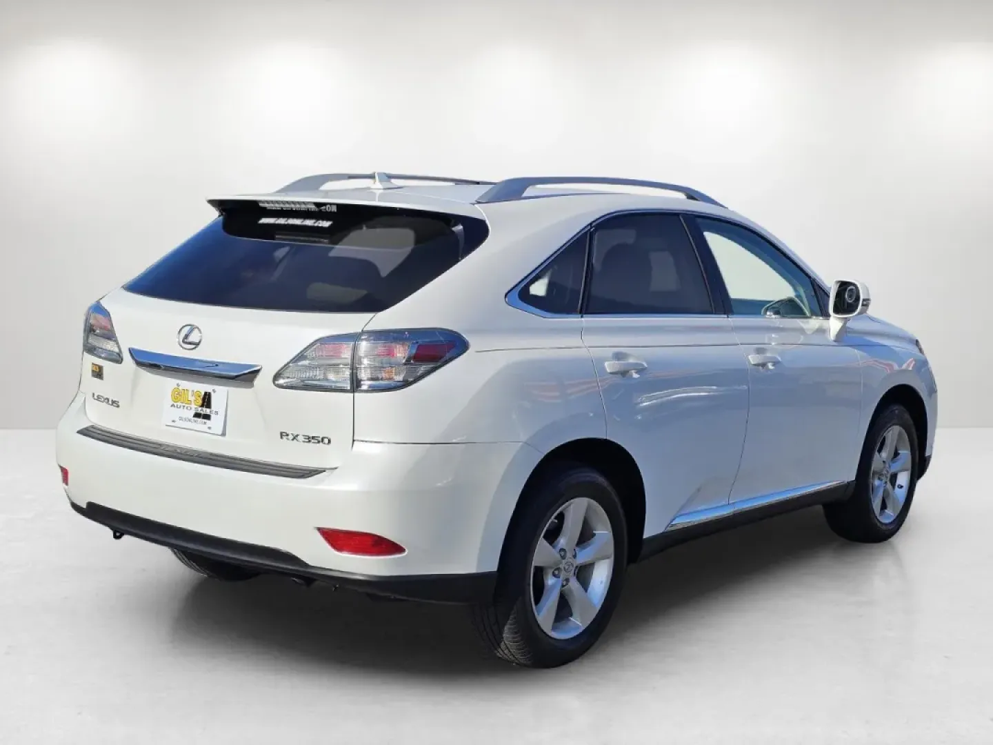 2010 Lexus RX 350 (2T2ZK1BA4AC) with an Other engine, located at 1430 Gateway Drive, Opelika, AL, 36801, (334) 239-0944, 32.637871, -85.409790 - **Experience Luxury and Versatility with the 2010 Lexus RX 350 at Gils Auto!**<br /> <br /> Are you searching for the perfect SUV that effortlessly combines luxury with practicality? Whether you're a growing family looking for a reliable vehicle for school runs and weekend getaways, or a professiona - Photo#4