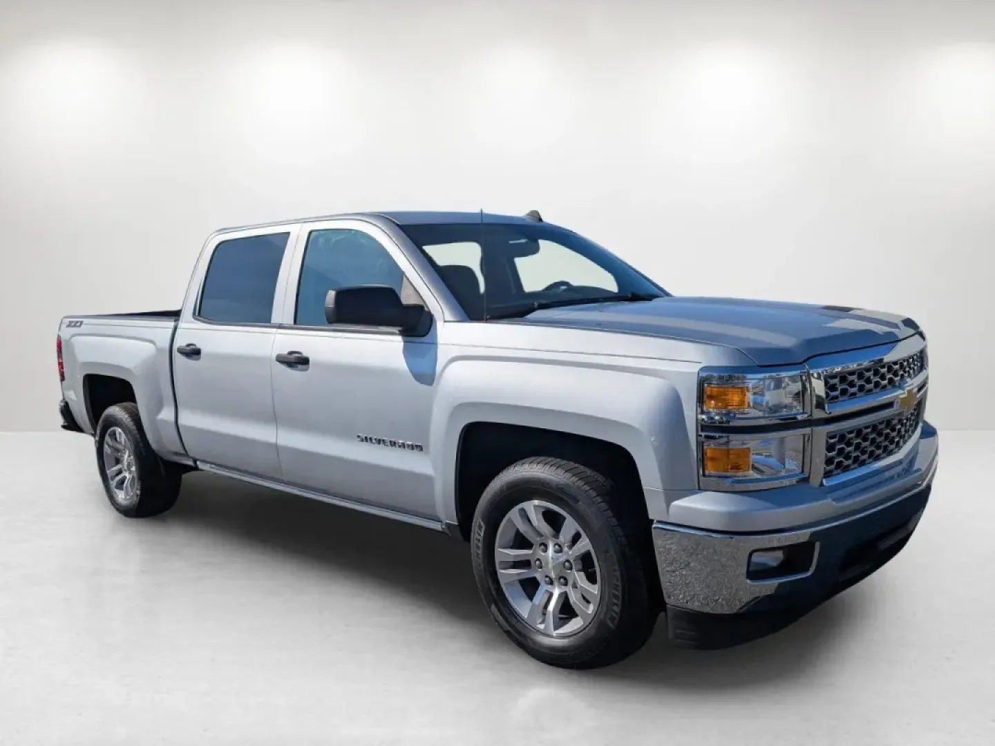 2014 /Jet Black Chevrolet Silverado 1500 LT (3GCPCRECXEG) with an Other engine, located at 5115 14th Ave., Columbus, GA, 31904, (706) 323-0345, 32.511494, -84.971046 - **Unleash Adventure with the 2014 Chevrolet Silverado 1500 LT Your Perfect Pickup for Every Journey!**<br /> <br /> For those who crave versatility and power in their daily drive, look no further than the 2014 Chevrolet Silverado 1500 LT available at Gils Auto in Phenix City, AL. This crew cab pick - Photo#3