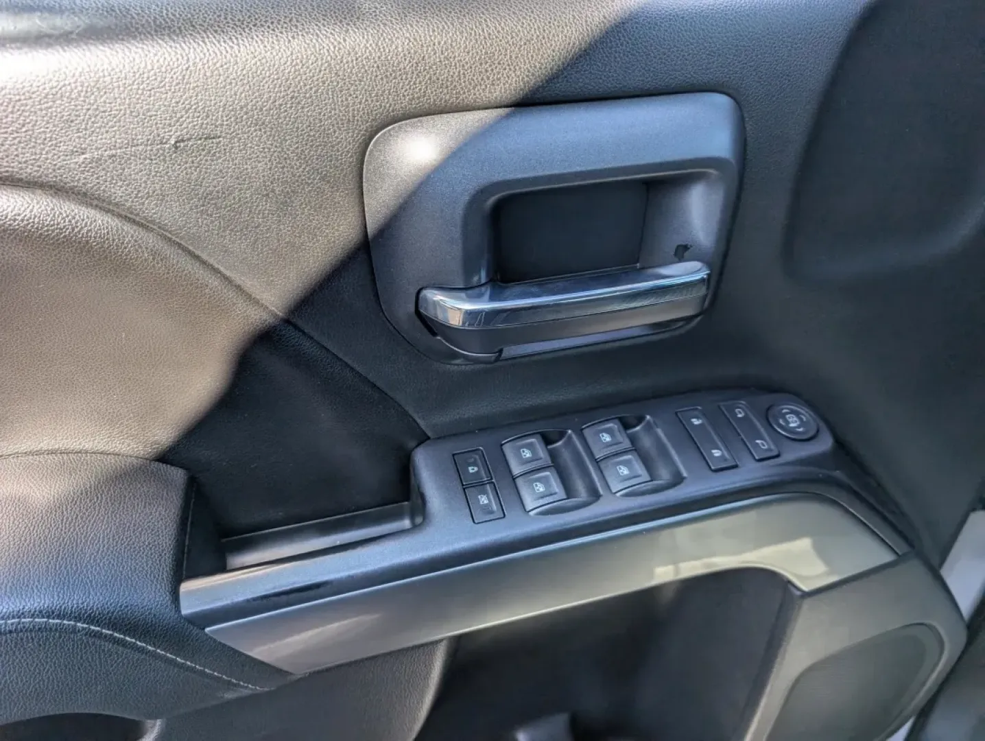 2014 /Jet Black Chevrolet Silverado 1500 LT (3GCPCRECXEG) with an Other engine, located at 5115 14th Ave., Columbus, GA, 31904, (706) 323-0345, 32.511494, -84.971046 - **Unleash Adventure with the 2014 Chevrolet Silverado 1500 LT Your Perfect Pickup for Every Journey!**<br /> <br /> For those who crave versatility and power in their daily drive, look no further than the 2014 Chevrolet Silverado 1500 LT available at Gils Auto in Phenix City, AL. This crew cab pick - Photo#9