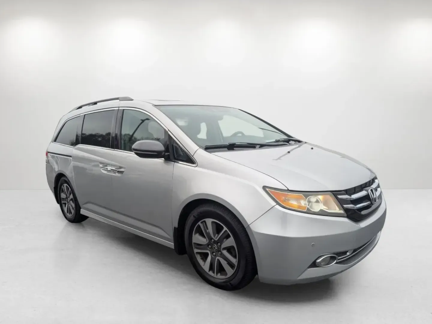2014 Honda Odyssey Touring Elite (5FNRL5H98EB) with an Other engine, located at 5115 14th Ave., Columbus, GA, 31904, (706) 323-0345, 32.511494, -84.971046 - **Discover Your Next Adventure with the 2014 Honda Odyssey Touring Elite at Gils Auto!**<br /> <br /> Are you a growing family in need of space, comfort, and versatility for your daily adventures? Look no further! The 2014 Honda Odyssey Touring Elite, available at Gils Auto in Phenix City, AL, is th - Photo#2