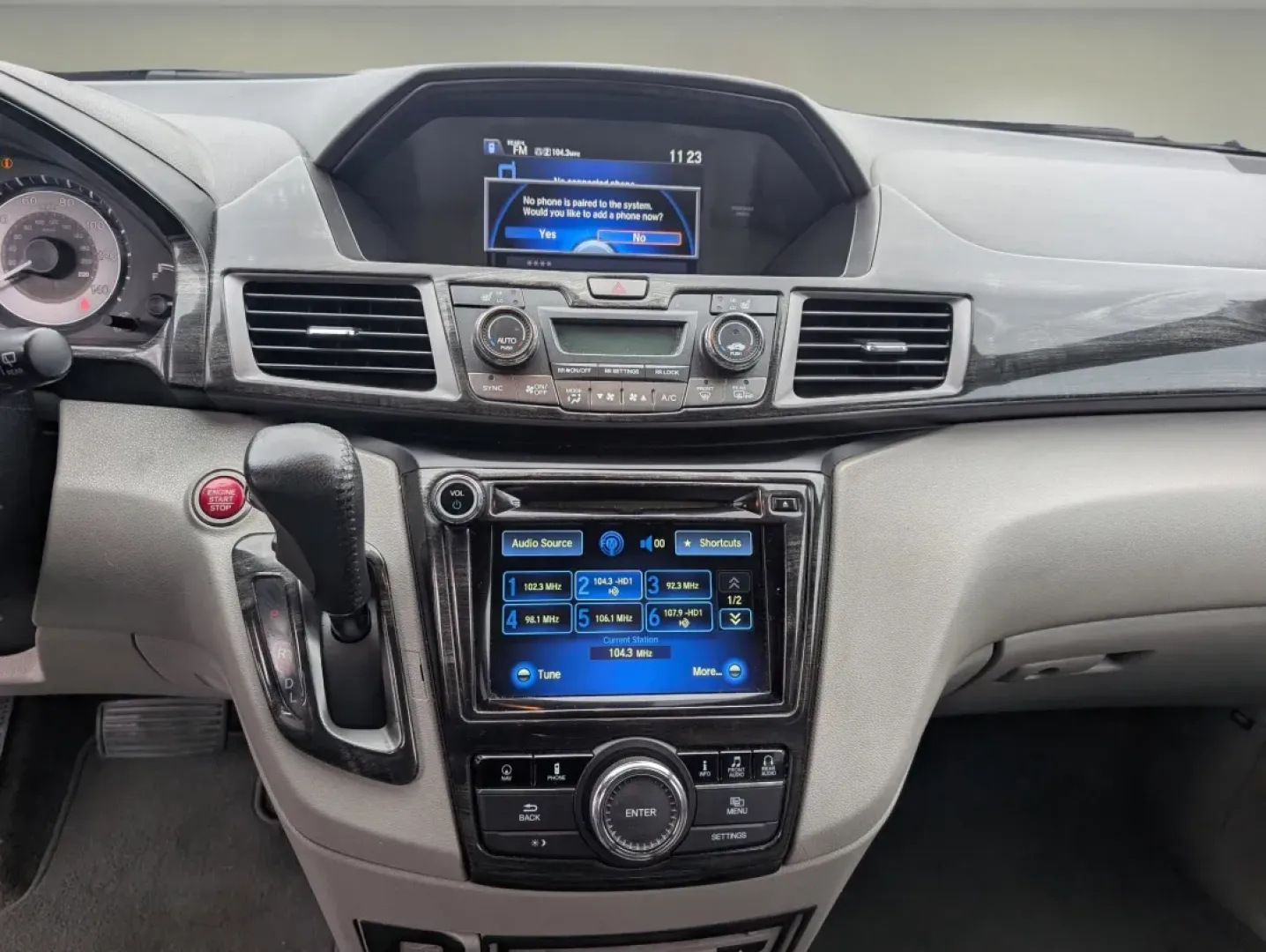 2014 Honda Odyssey Touring Elite (5FNRL5H98EB) with an Other engine, located at 5115 14th Ave., Columbus, GA, 31904, (706) 323-0345, 32.511494, -84.971046 - **Discover Your Next Adventure with the 2014 Honda Odyssey Touring Elite at Gils Auto!**<br /> <br /> Are you a growing family in need of space, comfort, and versatility for your daily adventures? Look no further! The 2014 Honda Odyssey Touring Elite, available at Gils Auto in Phenix City, AL, is th - Photo#15