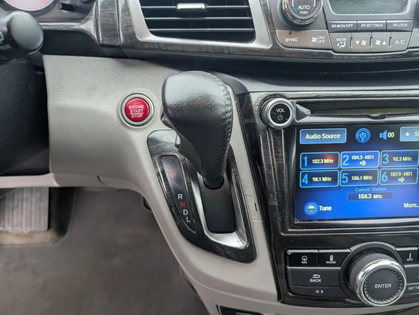 2014 Honda Odyssey Touring Elite (5FNRL5H98EB) with an Other engine, located at 5115 14th Ave., Columbus, GA, 31904, (706) 323-0345, 32.511494, -84.971046 - **Discover Your Next Adventure with the 2014 Honda Odyssey Touring Elite at Gils Auto!**<br /> <br /> Are you a growing family in need of space, comfort, and versatility for your daily adventures? Look no further! The 2014 Honda Odyssey Touring Elite, available at Gils Auto in Phenix City, AL, is th - Photo#14