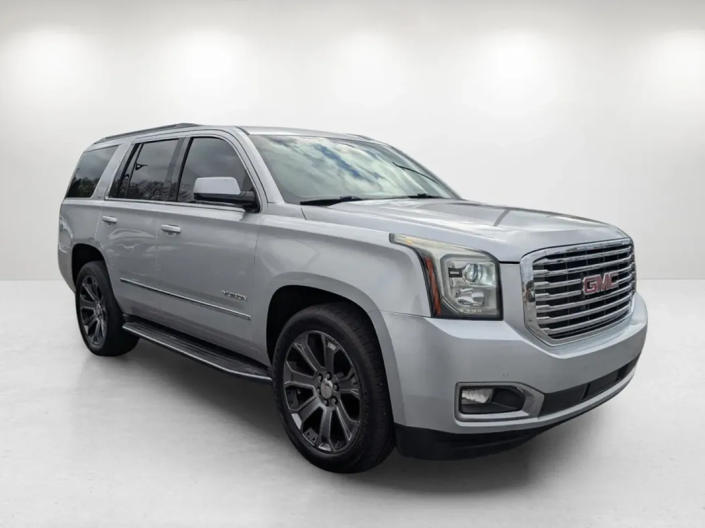 2015 /Cocoa/Dune GMC Yukon SLT (1GKS1BKC0FR) with an Other engine, located at 5115 14th Ave., Columbus, GA, 31904, (706) 323-0345, 32.511494, -84.971046 - **Adventure Awaits with This 2015 GMC Yukon SLT at Gils Auto in Phenix City, AL!**<br /> <br /> Are you searching for the perfect vehicle for family road trips, weekend adventures, or daily commutes that also provides the comfort and space you need? Look no further than this stunning 2015 GMC Yukon - Photo#2