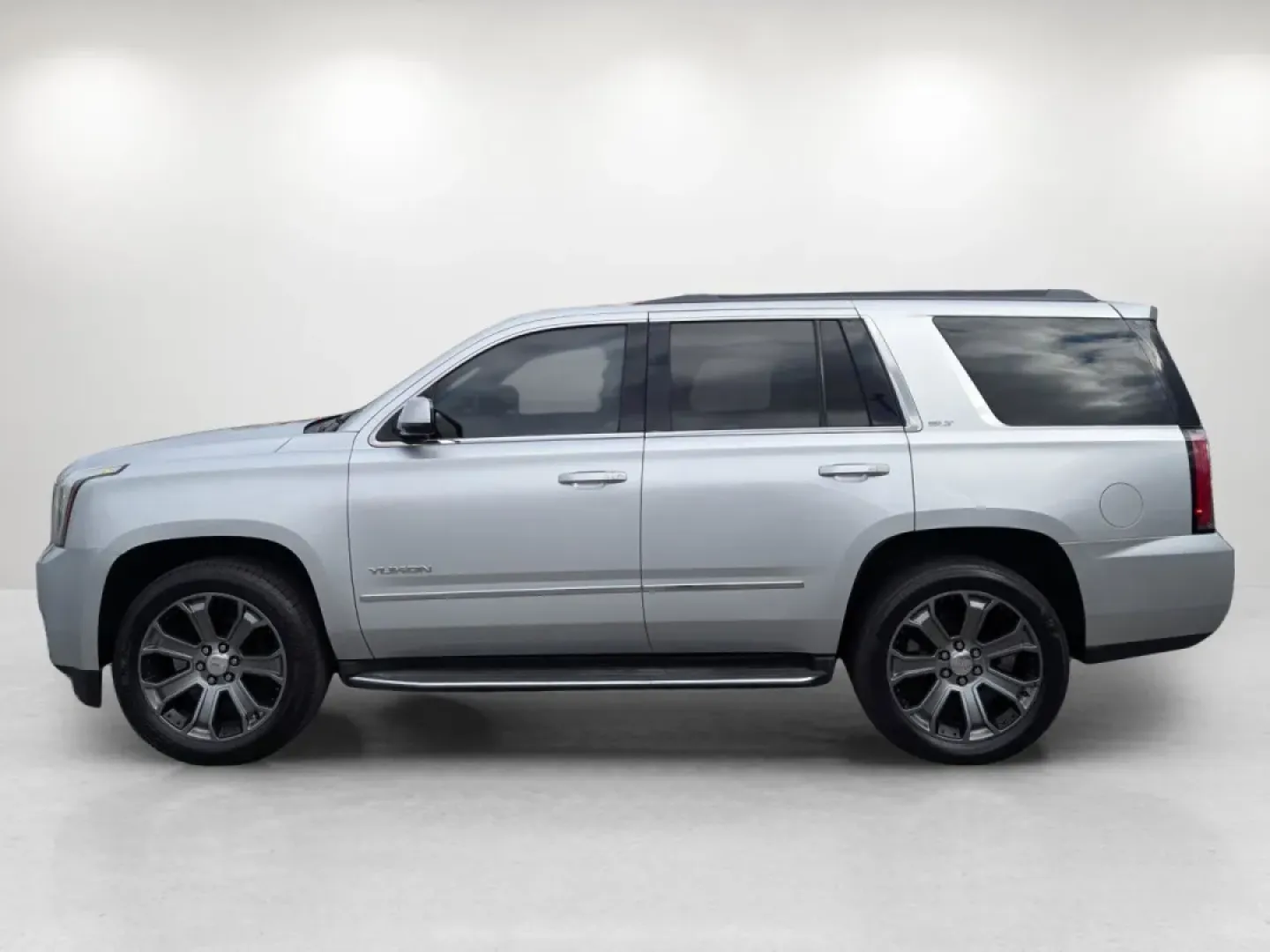 2015 /Cocoa/Dune GMC Yukon SLT (1GKS1BKC0FR) with an Other engine, located at 5115 14th Ave., Columbus, GA, 31904, (706) 323-0345, 32.511494, -84.971046 - **Adventure Awaits with This 2015 GMC Yukon SLT at Gils Auto in Phenix City, AL!**<br /> <br /> Are you searching for the perfect vehicle for family road trips, weekend adventures, or daily commutes that also provides the comfort and space you need? Look no further than this stunning 2015 GMC Yukon - Photo#7