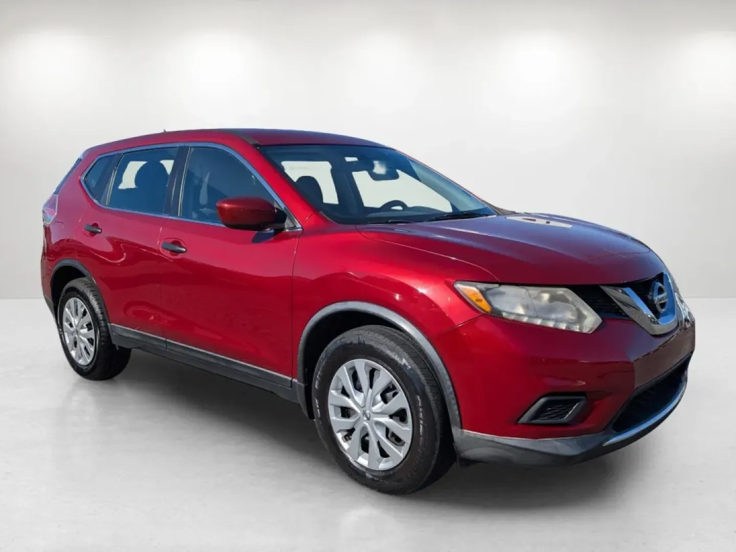 2016 /Charcoal Nissan Rogue S (KNMAT2MT2GP) with an Other engine, located at 5115 14th Ave., Columbus, GA, 31904, (706) 323-0345, 32.511494, -84.971046 - Are you ready to elevate your family road trips or daily commutes? Look no further than this stunning 2016 Nissan Rogue S, available now at Gils Auto in Phenix City, AL. With spacious interiors and advanced safety features, this SUV is perfect for growing families and budget-conscious buyers alike. - Photo#2