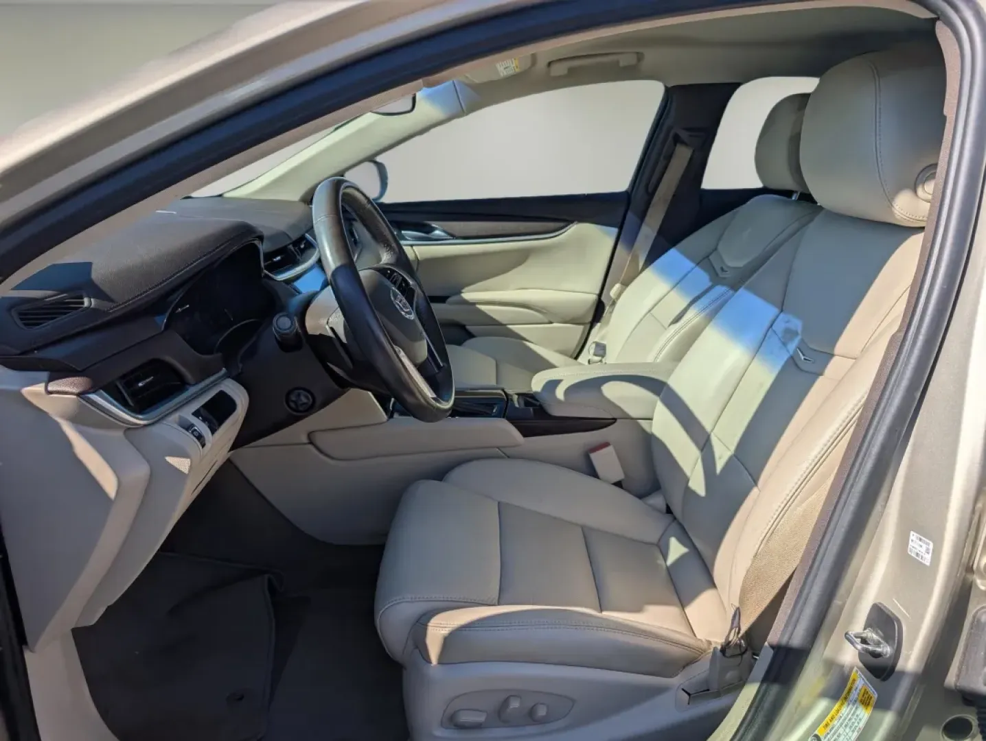 2013 /Shale/Cocoa Cadillac XTS (2G61N5S32D9) with an Other engine, located at 5115 14th Ave., Columbus, GA, 31904, (706) 323-0345, 32.511494, -84.971046 - **Elevate Your Daily Drive with the 2013 Cadillac XTS at Gils Auto - Phenix City!**<br /> <br /> Imagine a vehicle that seamlessly blends luxury and practicality-perfect for your daily commute, weekend adventures, or simply cruising through Phenix City. The 2013 Cadillac XTS stands as a symbol of co - Photo#9