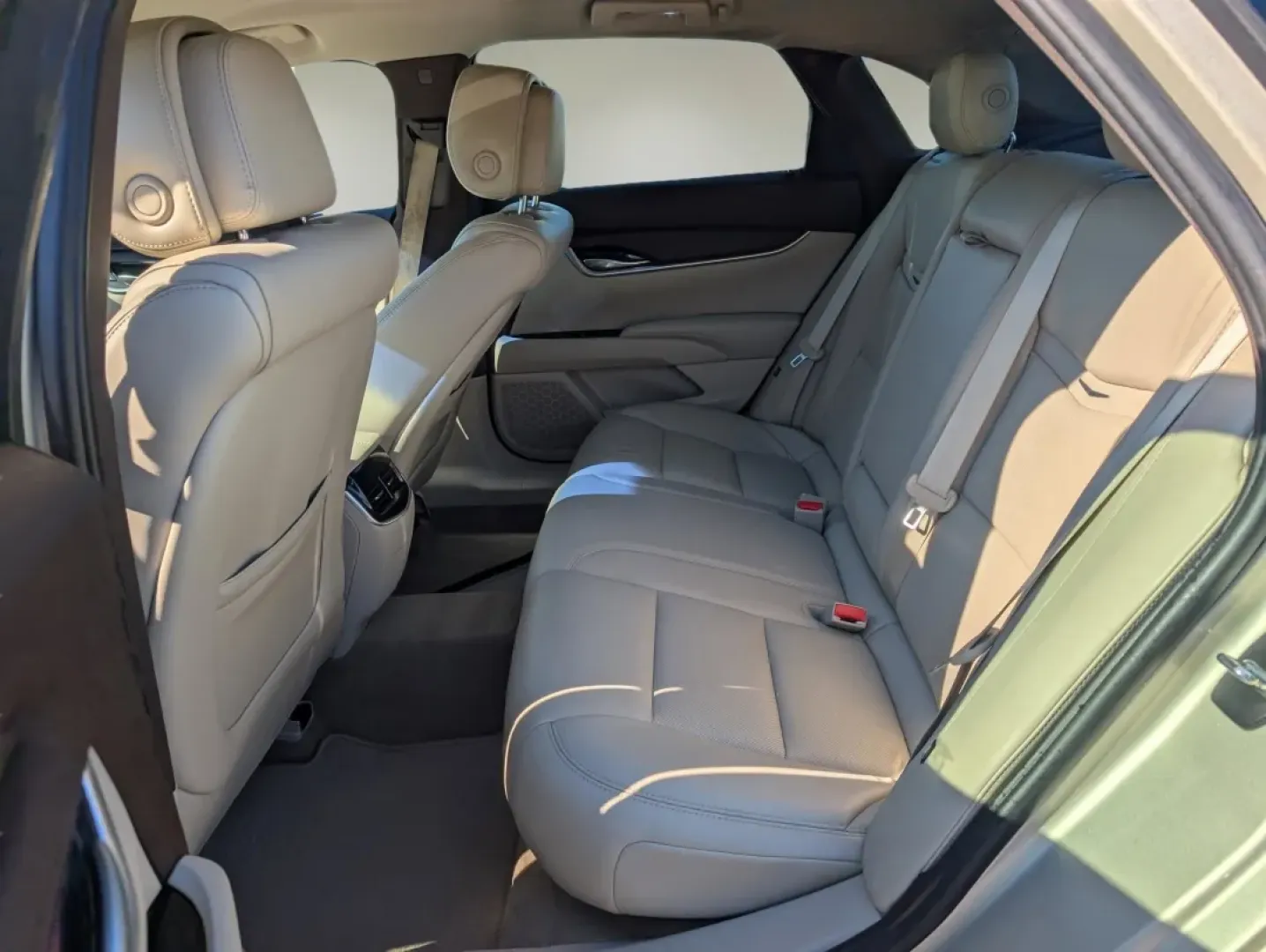 2013 /Shale/Cocoa Cadillac XTS (2G61N5S32D9) with an Other engine, located at 5115 14th Ave., Columbus, GA, 31904, (706) 323-0345, 32.511494, -84.971046 - **Elevate Your Daily Drive with the 2013 Cadillac XTS at Gils Auto - Phenix City!**<br /> <br /> Imagine a vehicle that seamlessly blends luxury and practicality-perfect for your daily commute, weekend adventures, or simply cruising through Phenix City. The 2013 Cadillac XTS stands as a symbol of co - Photo#10