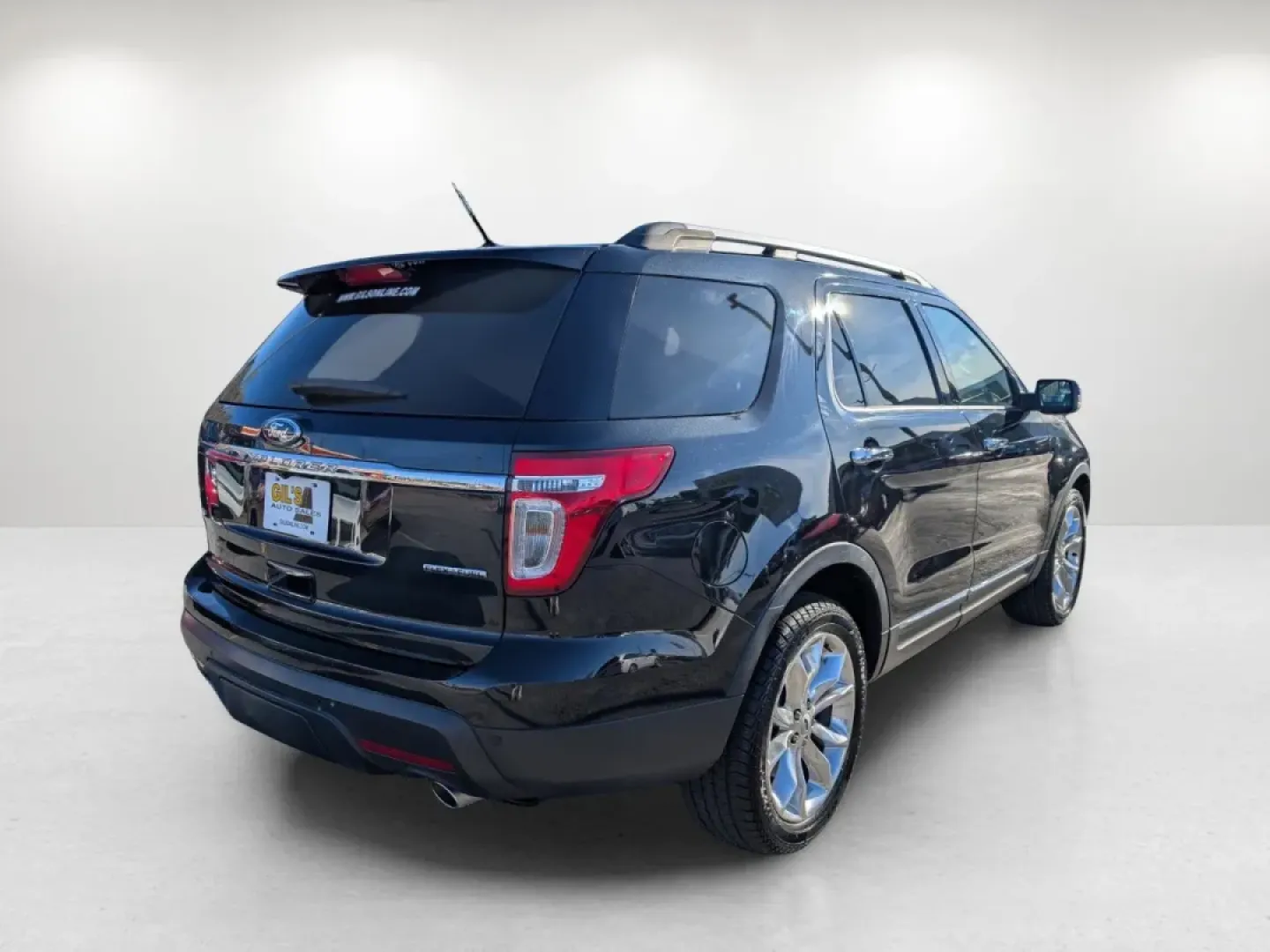 2013 Ford Explorer XLT (1FM5K7D83DG) with an Other engine, located at 5115 14th Ave., Columbus, GA, 31904, (706) 323-0345, 32.511494, -84.971046 - **Explore New Adventures with the 2013 Ford Explorer XLT from Gils Auto!**<br /> <br /> Are you ready to elevate your driving experience? If you're seeking a versatile vehicle that combines family-friendly comfort, cutting-edge technology, and rugged capability, look no further than this stunning 20 - Photo#4
