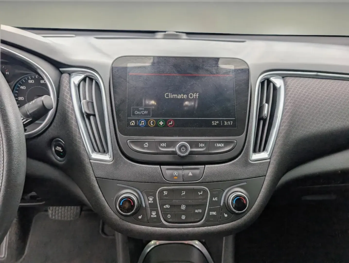 2021 /Jet Black Chevrolet Malibu LT (1G1ZD5ST7MF) with an Other engine, located at 5115 14th Ave., Columbus, GA, 31904, (706) 323-0345, 32.511494, -84.971046 - **Discover Unmatched Comfort and Safety with the 2021 Chevrolet Malibu LT at Gils Auto!** <br /> <br /> Are you in search of a reliable sedan that blends style, comfort, and cutting-edge technology? Look no further than the 2021 Chevrolet Malibu LT, available now at Gils Auto, your trusted Buy Here - Photo#12