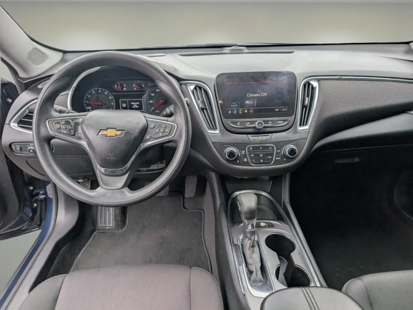 2021 /Jet Black Chevrolet Malibu LT (1G1ZD5ST7MF) with an Other engine, located at 5115 14th Ave., Columbus, GA, 31904, (706) 323-0345, 32.511494, -84.971046 - **Discover Unmatched Comfort and Safety with the 2021 Chevrolet Malibu LT at Gils Auto!** <br /> <br /> Are you in search of a reliable sedan that blends style, comfort, and cutting-edge technology? Look no further than the 2021 Chevrolet Malibu LT, available now at Gils Auto, your trusted Buy Here - Photo#10