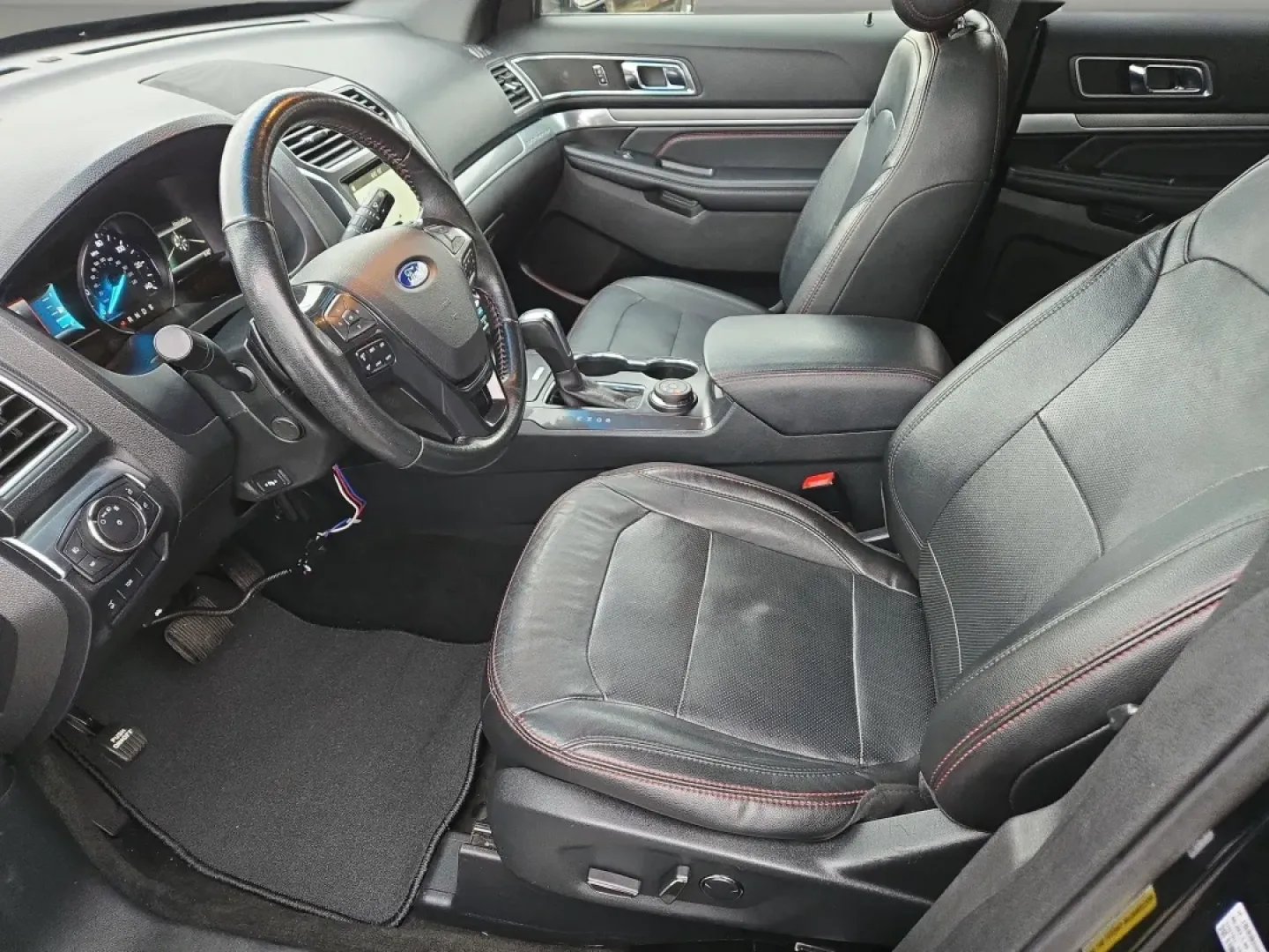 2017 Ford Explorer Sport (1FM5K8GT2HG) with an Other engine, located at 5115 14th Ave., Columbus, GA, 31904, (706) 323-0345, 32.511494, -84.971046 - Are you ready to elevate your family's adventures with the 2017 Ford Explorer Sport? Perfectly designed for those who crave both style and functionality, this versatile SUV is an ideal companion for weekend getaways or daily commutes. At Gils Auto in Phenix City, AL, we offer this stunning vehicle a - Photo#11