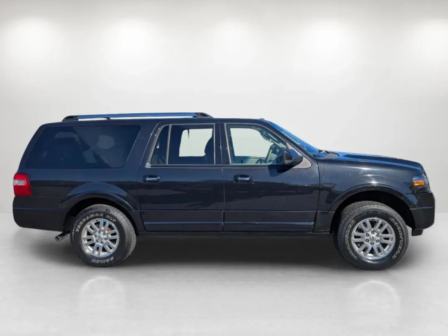 2014 Ford Expedition EL Limited (1FMJK1K51EE) with an Other engine, located at 5115 14th Ave., Columbus, GA, 31904, (706) 323-0345, 32.511494, -84.971046 - **Explore New Adventures with the 2014 Ford Expedition EL Limited!**<br /> <br /> Are you ready to elevate your family outings or weekend adventures? Look no further than this stunning 2014 Ford Expedition EL Limited, now available at Gils Auto in Phenix City, AL. This rugged SUV is perfect for grow - Photo#3