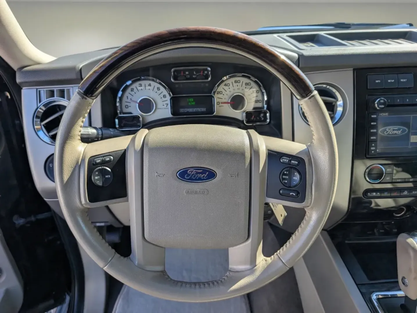 2014 Ford Expedition EL Limited (1FMJK1K51EE) with an Other engine, located at 5115 14th Ave., Columbus, GA, 31904, (706) 323-0345, 32.511494, -84.971046 - **Explore New Adventures with the 2014 Ford Expedition EL Limited!**<br /> <br /> Are you ready to elevate your family outings or weekend adventures? Look no further than this stunning 2014 Ford Expedition EL Limited, now available at Gils Auto in Phenix City, AL. This rugged SUV is perfect for grow - Photo#15