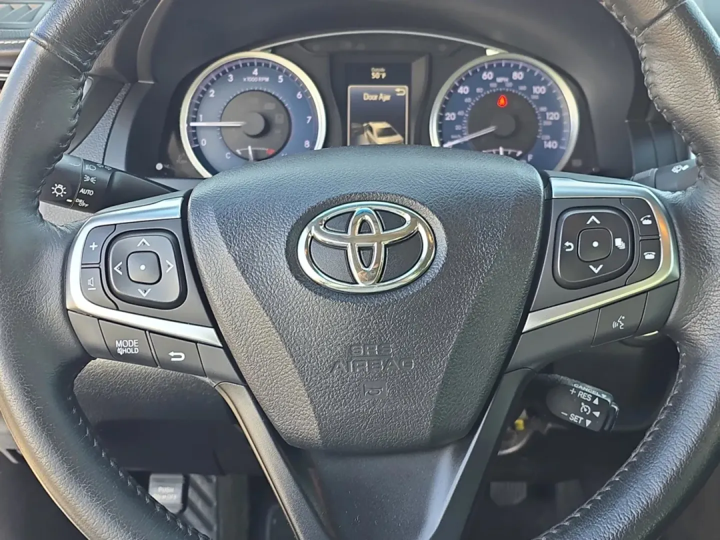 2016 /Black Toyota Camry XLE (4T1BF1FK0GU) with an Other engine, located at 5115 14th Ave., Columbus, GA, 31904, (706) 323-0345, 32.511494, -84.971046 - **Experience the Perfect Blend of Comfort and Reliability with this 2016 Toyota Camry XLE!**<br /> <br /> Are you in the market for a reliable sedan that effortlessly combines style, comfort, and advanced technology? Look no further than this stunning 2016 Toyota Camry XLE, perfect for those who val - Photo#15