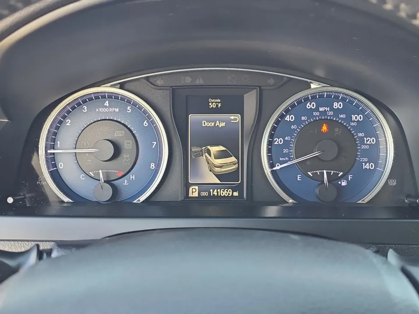 2016 /Black Toyota Camry XLE (4T1BF1FK0GU) with an Other engine, located at 5115 14th Ave., Columbus, GA, 31904, (706) 323-0345, 32.511494, -84.971046 - **Experience the Perfect Blend of Comfort and Reliability with this 2016 Toyota Camry XLE!**<br /> <br /> Are you in the market for a reliable sedan that effortlessly combines style, comfort, and advanced technology? Look no further than this stunning 2016 Toyota Camry XLE, perfect for those who val - Photo#16