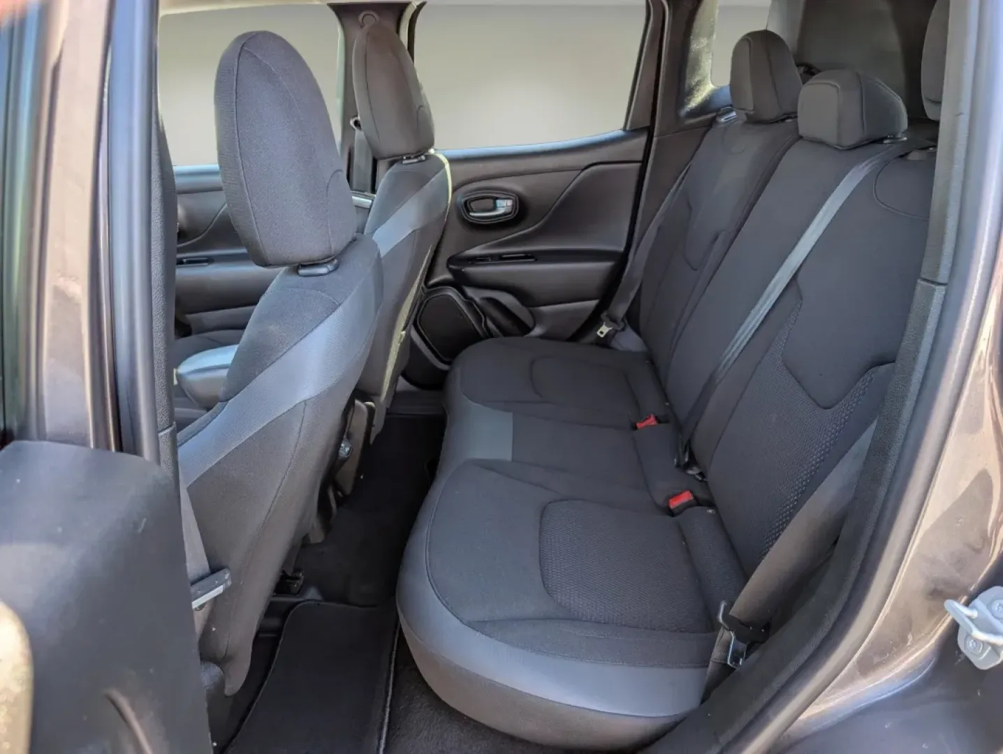 2020 /Black Jeep Renegade Altitude (ZACNJABB3LP) with an Other engine, located at 804 22nd Ave, Phenix City, AL, 36870, (334) 297-1860, 32.484749, -85.024475 - **Discover Your Next Adventure with the 2020 Jeep Renegade Altitude at Gils Auto - Phenix City #2!**<br /> <br /> Are you ready to elevate your driving experience? Whether you're a growing family in search of a reliable vehicle for school runs and weekend adventures, or a commuter seeking a stylish - Photo#11