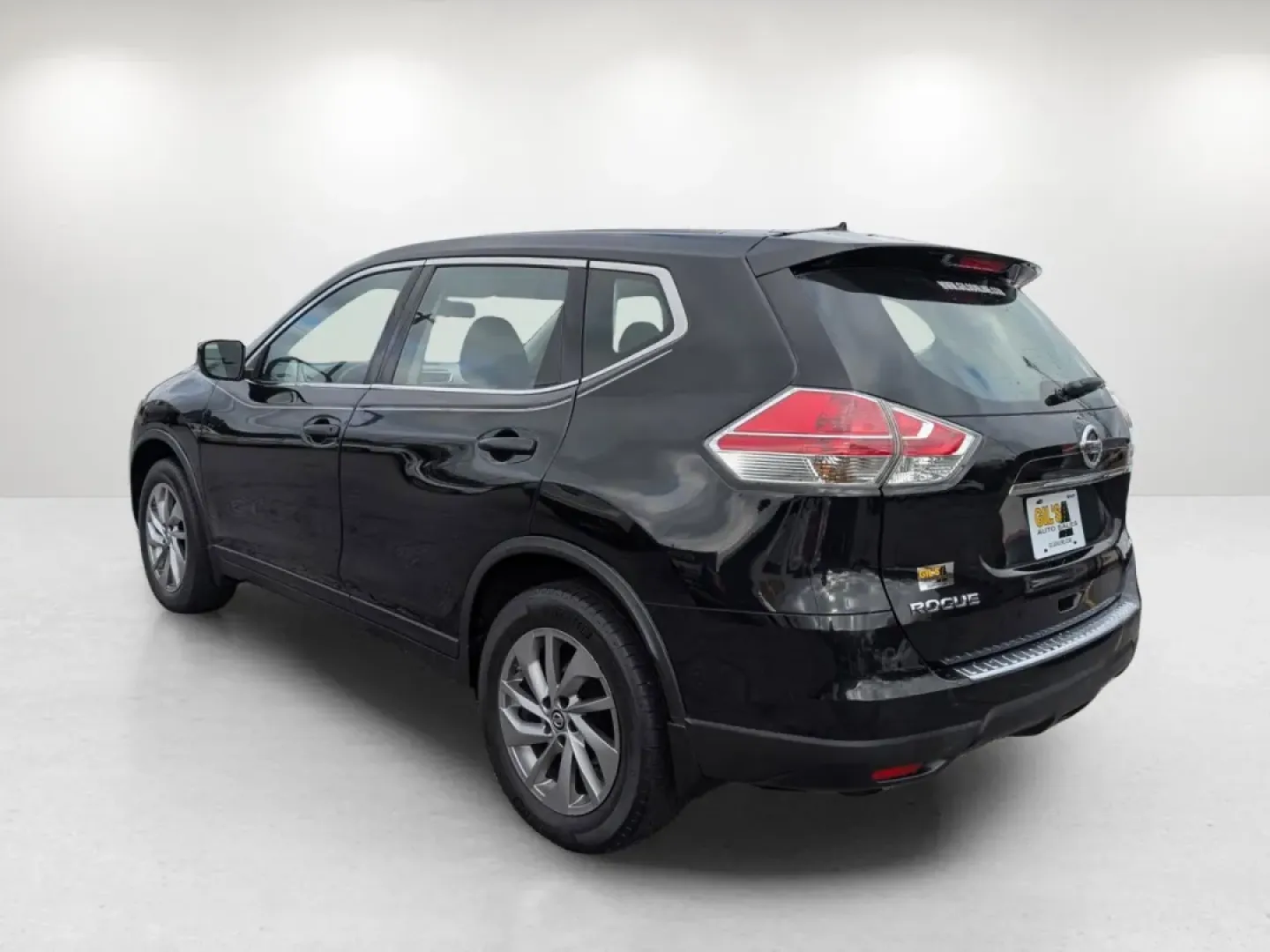 2016 /Charcoal Nissan Rogue S (KNMAT2MV3GP) with an Other engine, located at 804 22nd Ave, Phenix City, AL, 36870, (334) 297-1860, 32.484749, -85.024475 - **Discover Your Adventure with the 2016 Nissan Rogue Perfect for Family Getaways and Daily Adventures!**<br /> <br /> Are you on the lookout for a versatile and reliable SUV that fits seamlessly into your lifestyle? Look no further than this stunning 2016 Nissan Rogue S! Whether you're a growing fa - Photo#6