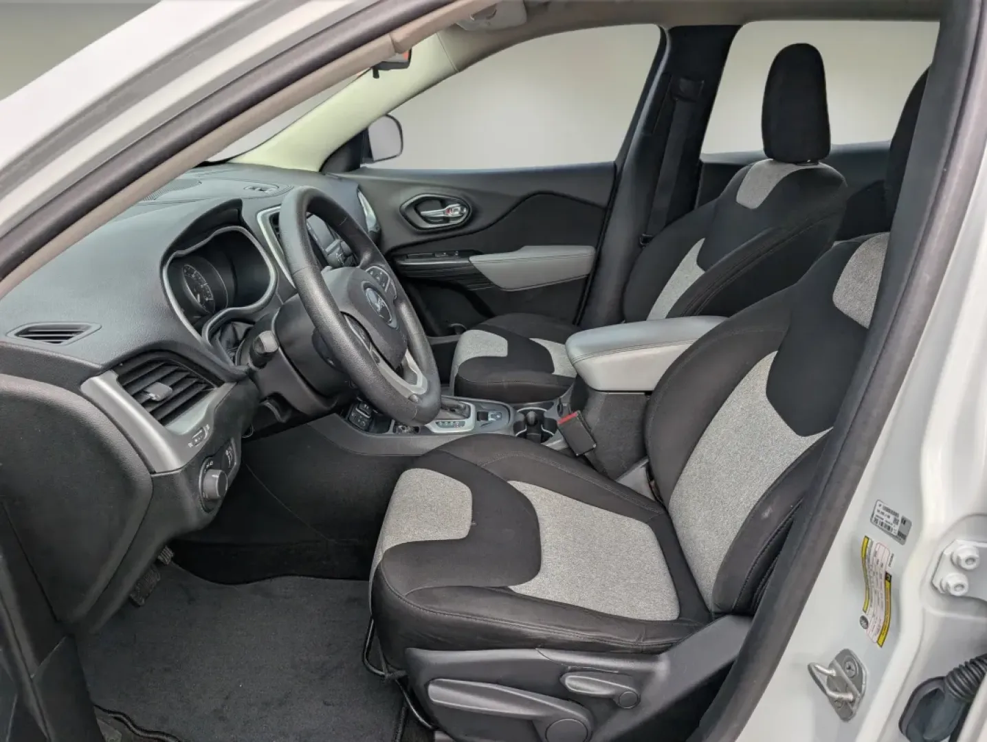 2014 /Black/Iceland Gray Jeep Cherokee Sport (1C4PJLAB4EW) with an Other engine, located at 804 22nd Ave, Phenix City, AL, 36870, (334) 297-1860, 32.484749, -85.024475 - **Explore Adventure with the 2014 Jeep Cherokee Sport at Gils Auto Your Destination for Reliable Vehicles!**<br /> <br /> Are you ready to elevate your lifestyle with a versatile vehicle that meets the demands of daily life and weekend adventures? Look no further than the 2014 Jeep Cherokee Sport, - Photo#9