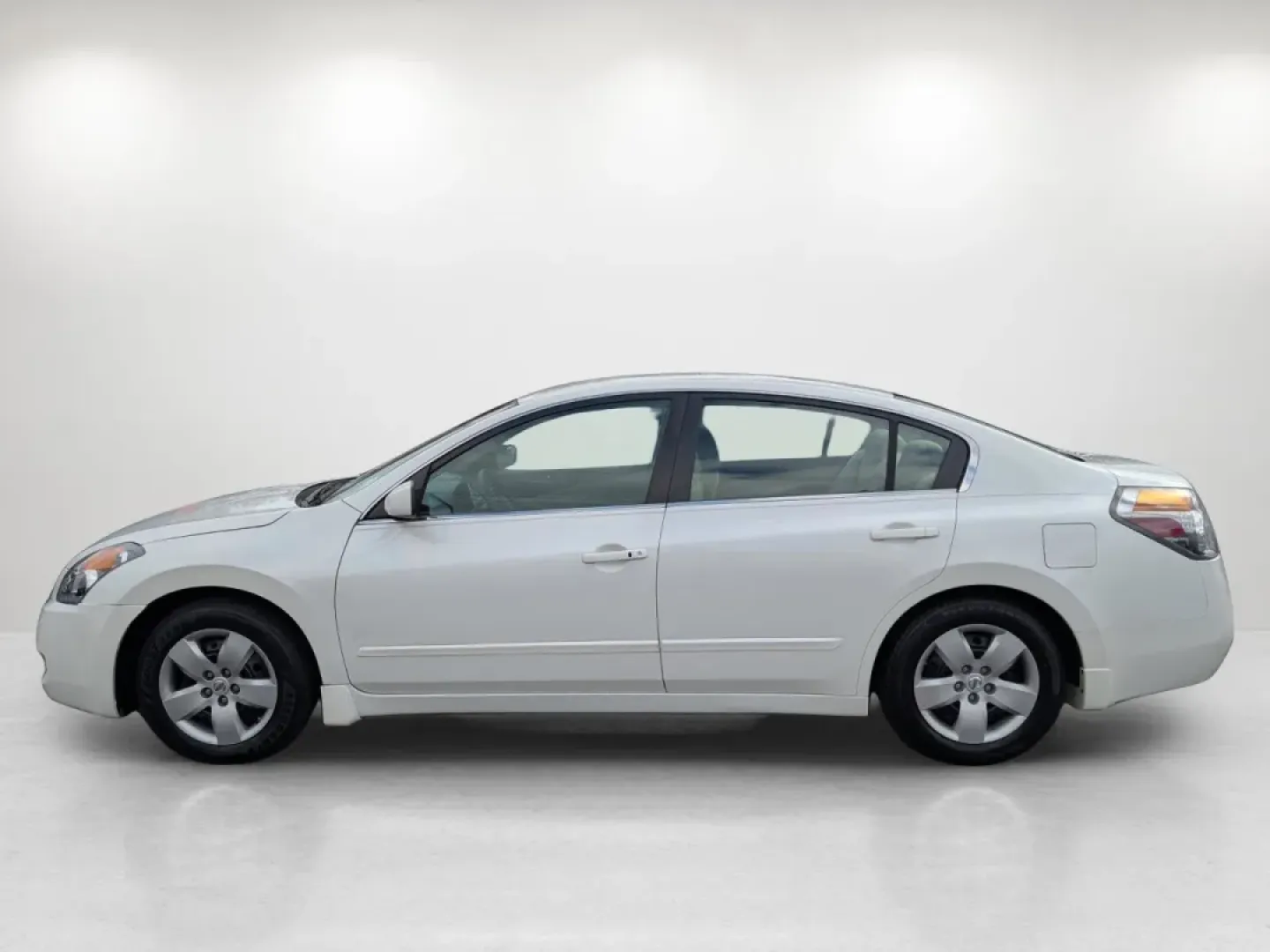 2007 Nissan Altima (1N4AL21E47N) with an Other engine, located at 521 Old Farm Lane Rd, Prattville, AL, 36066, (334) 325-1505, 32.482460, -86.416367 - **Drive into Your Next Adventure with This 2007 Nissan Altima! Perfect for Phenix City Commuters and Families Alike**<br /> <br /> Are you ready to elevate your everyday journeys and weekend getaways? Look no further! This 2007 Nissan Altima is the ideal sedan for those who appreciate reliability, c - Photo#7