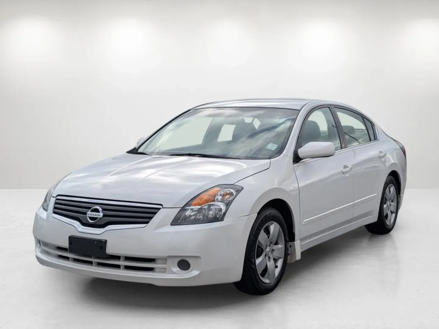 2007 Nissan Altima (1N4AL21E47N) with an Other engine, located at 3959 U.S. 80 W, Phenix City, AL, 36870, (334) 297-4885, 32.469296, -85.135185 - **Drive into Your Next Adventure with This 2007 Nissan Altima! Perfect for Phenix City Commuters and Families Alike**<br /> <br /> Are you ready to elevate your everyday journeys and weekend getaways? Look no further! This 2007 Nissan Altima is the ideal sedan for those who appreciate reliability, c - Photo#1