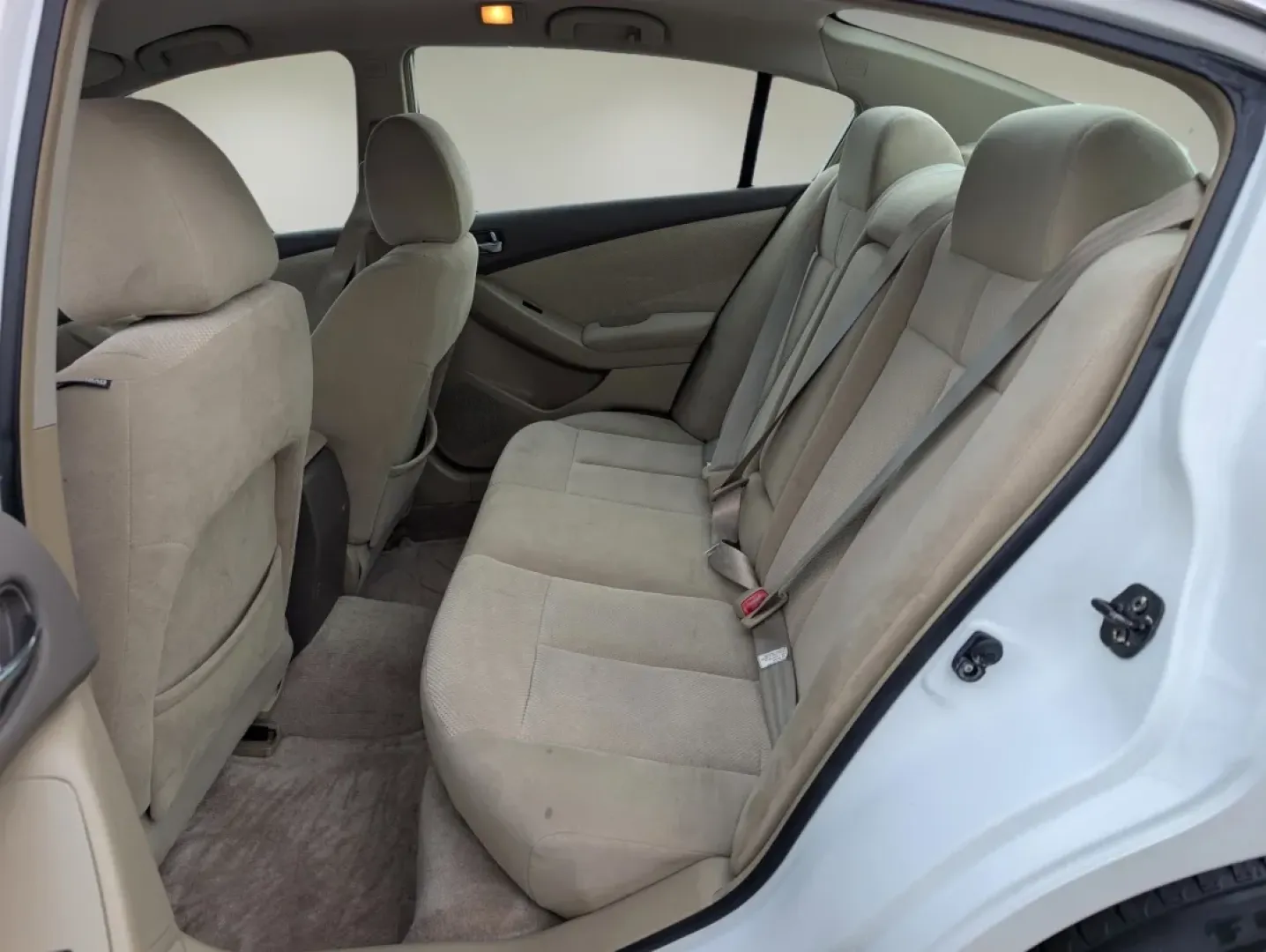 2007 Nissan Altima (1N4AL21E47N) with an Other engine, located at 3959 U.S. 80 W, Phenix City, AL, 36870, (334) 297-4885, 32.469296, -85.135185 - **Drive into Your Next Adventure with This 2007 Nissan Altima! Perfect for Phenix City Commuters and Families Alike**<br /> <br /> Are you ready to elevate your everyday journeys and weekend getaways? Look no further! This 2007 Nissan Altima is the ideal sedan for those who appreciate reliability, c - Photo#11