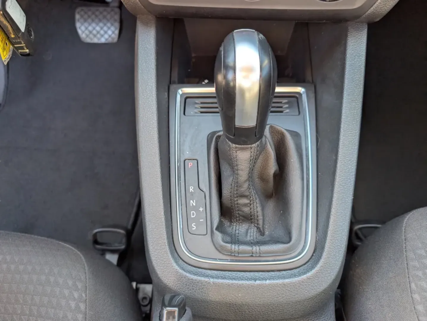 2016 Volkswagen Jetta 1.4T S (3VW267AJ1GM) with an Other engine, located at 1430 Gateway Drive, Opelika, AL, 36801, (334) 239-0944, 32.637871, -85.409790 - **Discover Your Next Adventure in a 2016 Volkswagen Jetta at Gils Auto Phenix City!**<br /> <br /> Are you looking for a dependable sedan that seamlessly balances style, efficiency, and comfort for your daily commutes or weekend getaways? Look no further than this stunning 2016 Volkswagen Jetta 1.4 - Photo#11