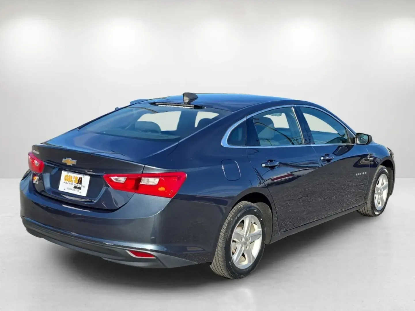 2020 /Jet Black Chevrolet Malibu LS (1G1ZC5ST9LF) with an Other engine, located at 804 22nd Ave, Phenix City, AL, 36870, (334) 297-1860, 32.484749, -85.024475 - **Experience the Open Road in Comfort and Style with the 2020 Chevrolet Malibu LS! Perfect for Commuters and Families Alike!**<br /> <br /> Are you ready for a vehicle that seamlessly fits into your busy lifestyle, whether you're commuting to work, shuttling the kids to school, or heading out for a - Photo#4