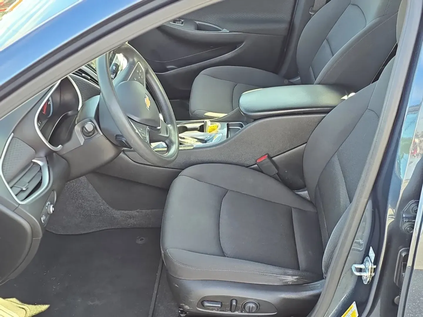 2020 /Jet Black Chevrolet Malibu LS (1G1ZC5ST9LF) with an Other engine, located at 804 22nd Ave, Phenix City, AL, 36870, (334) 297-1860, 32.484749, -85.024475 - **Experience the Open Road in Comfort and Style with the 2020 Chevrolet Malibu LS! Perfect for Commuters and Families Alike!**<br /> <br /> Are you ready for a vehicle that seamlessly fits into your busy lifestyle, whether you're commuting to work, shuttling the kids to school, or heading out for a - Photo#11