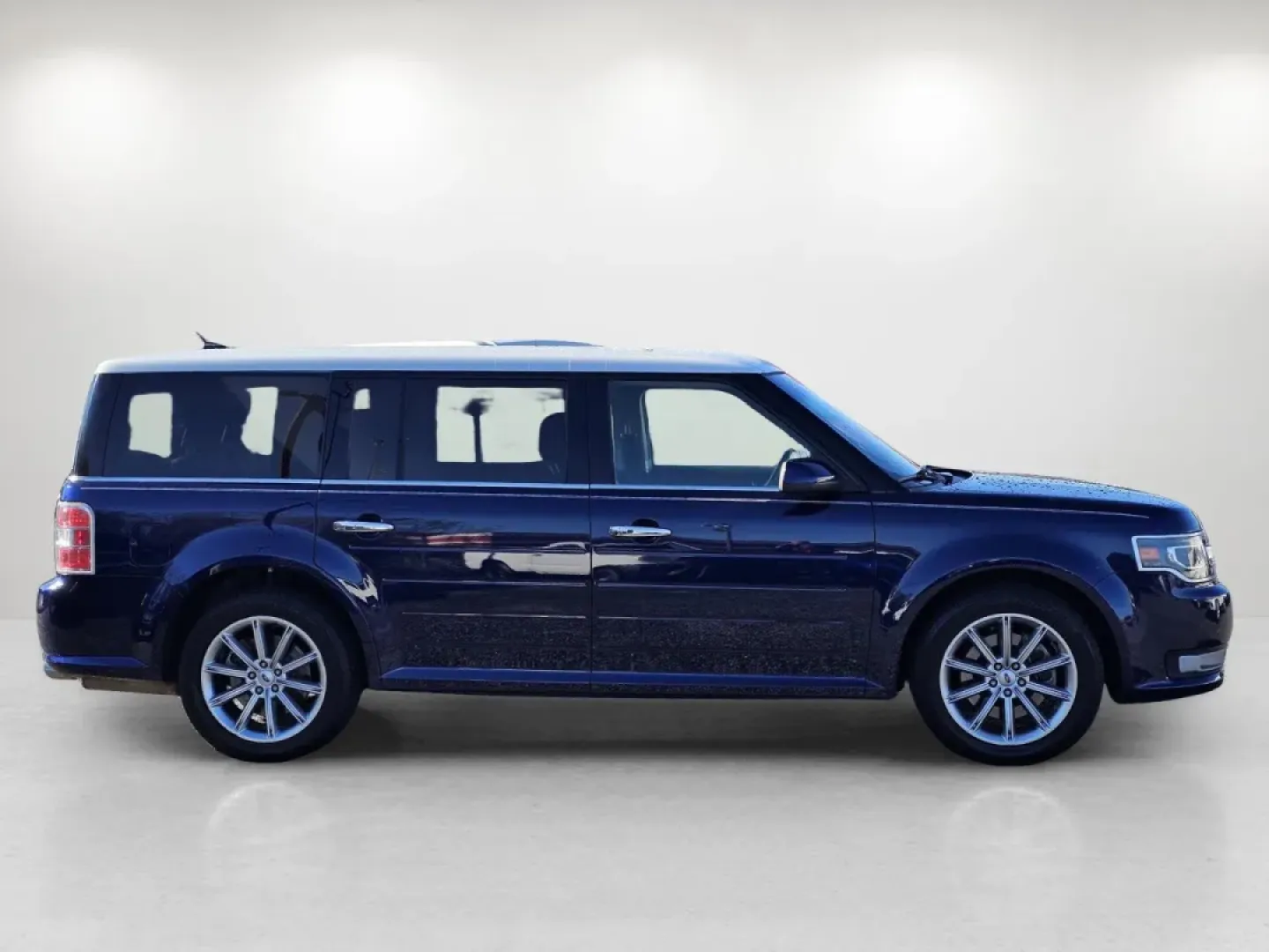 2016 Ford Flex Limited (2FMGK5D80GB) with an Other engine, located at 804 22nd Ave, Phenix City, AL, 36870, (334) 297-1860, 32.484749, -85.024475 - Discover the freedom of family adventures and weekend getaways with the 2016 Ford Flex Limited, now available at Gils Auto in Phenix City, AL. This stylish crossover is designed for those who embrace a dynamic lifestyle, making it an exceptional choice for growing families and budget-conscious buyer - Photo#3
