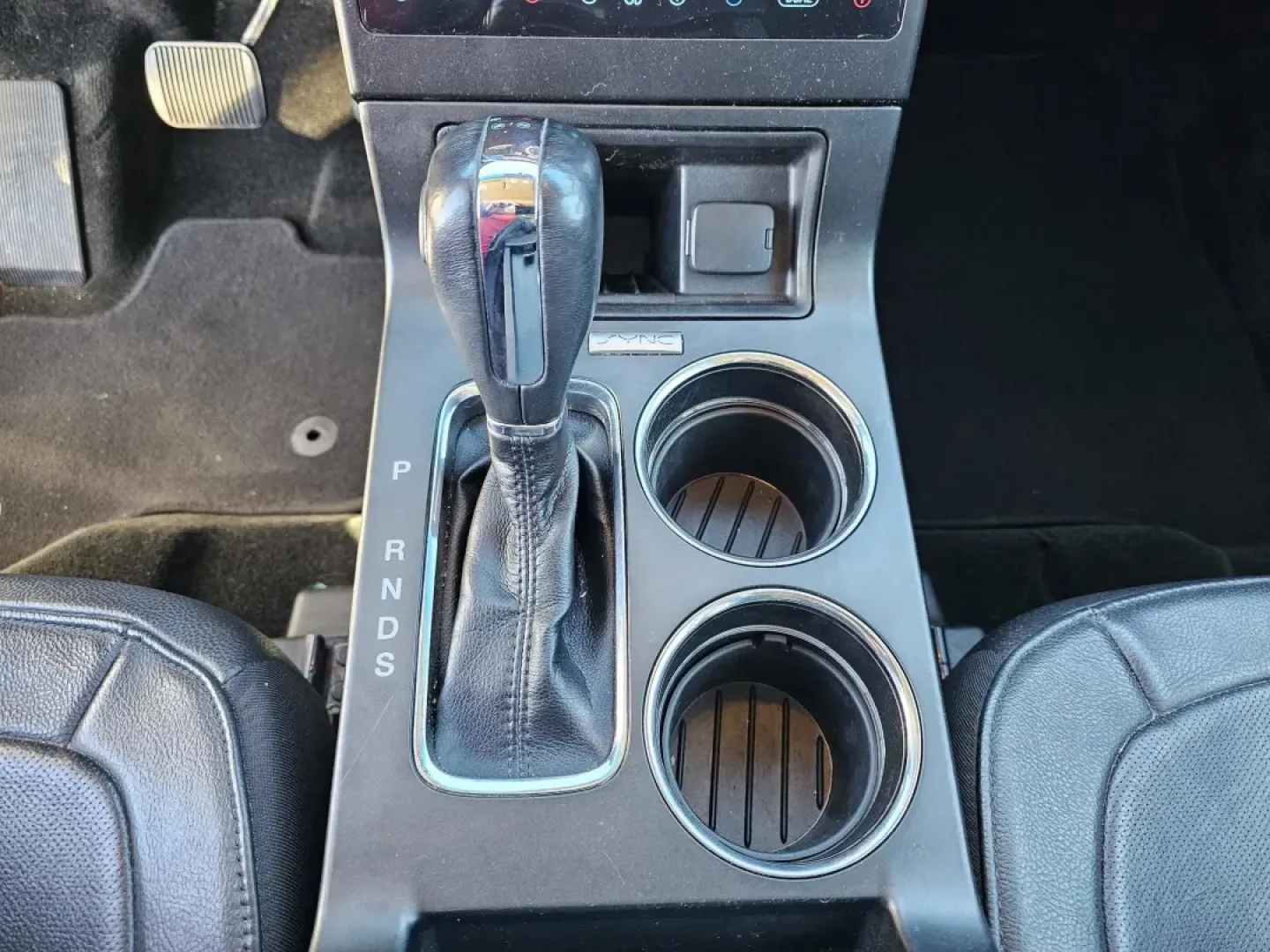 2016 Ford Flex Limited (2FMGK5D80GB) with an Other engine, located at 804 22nd Ave, Phenix City, AL, 36870, (334) 297-1860, 32.484749, -85.024475 - Discover the freedom of family adventures and weekend getaways with the 2016 Ford Flex Limited, now available at Gils Auto in Phenix City, AL. This stylish crossover is designed for those who embrace a dynamic lifestyle, making it an exceptional choice for growing families and budget-conscious buyer - Photo#11