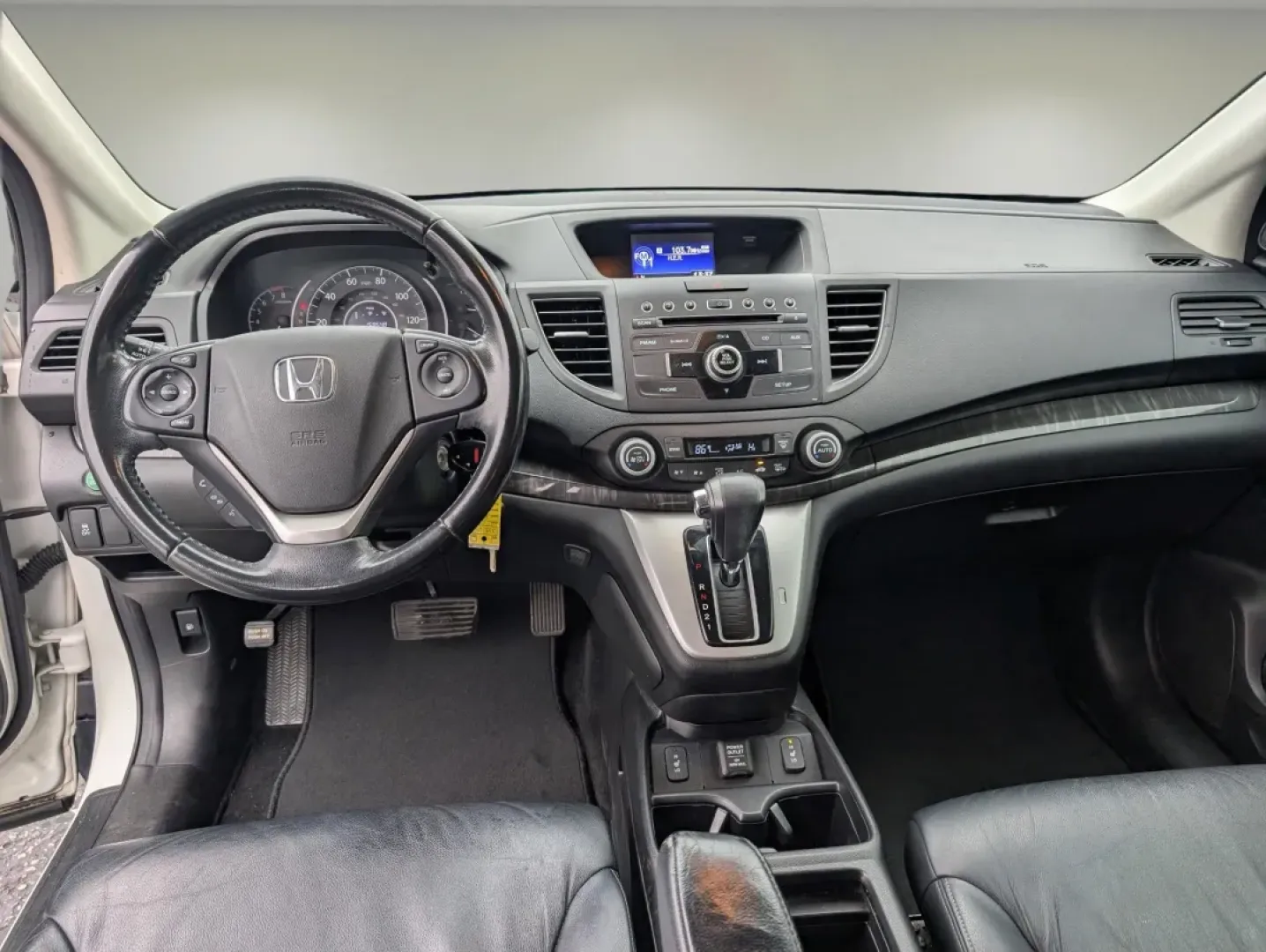 2013 Honda CR-V EX-L (5J6RM3H70DL) with an Other engine, located at 7000 Northlake Connector, Columbus, GA, 31904, (706) 987-8085, 32.524975, -84.978134 - Are you ready to elevate your daily commute or embark on unforgettable weekend adventures? Look no further than this stunning 2013 Honda CR-V EX-L, available now at Gils Auto in Phenix City, AL. This spacious and versatile SUV is perfect for growing families, budget-conscious buyers, or anyone looki - Photo#11
