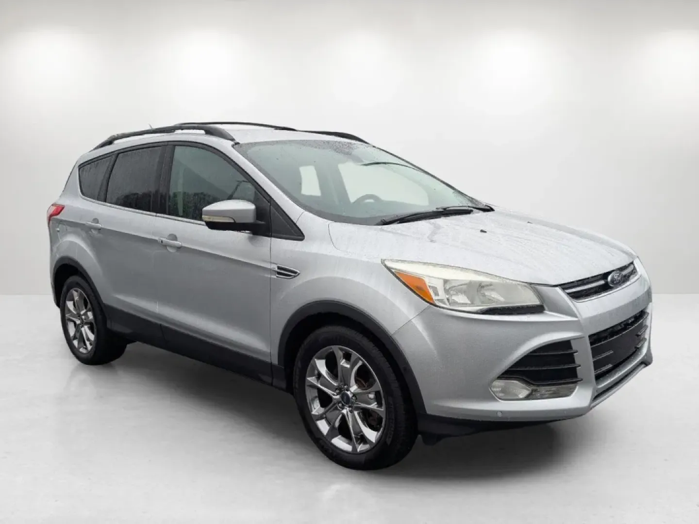 2013 Ford Escape SEL (1FMCU0H91DU) with an Other engine, located at 7000 Northlake Connector, Columbus, GA, 31904, (706) 987-8085, 32.524975, -84.978134 - Are you ready to elevate your driving experience while enjoying the perfect blend of style, comfort, and functionality? Look no further! Gils Auto in Phenix City, AL, is thrilled to present the 2013 Ford Escape SEL, a versatile SUV that's ideal for everything from family road trips to daily commutes - Photo#2