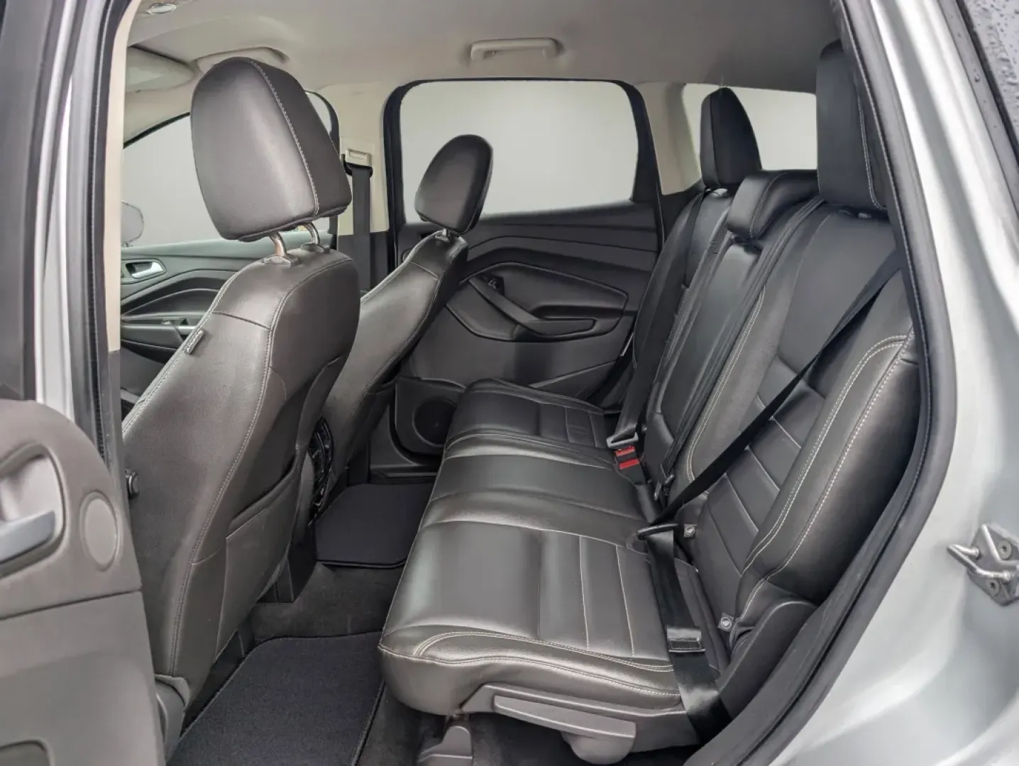 2013 Ford Escape SEL (1FMCU0H91DU) with an Other engine, located at 7000 Northlake Connector, Columbus, GA, 31904, (706) 987-8085, 32.524975, -84.978134 - Are you ready to elevate your driving experience while enjoying the perfect blend of style, comfort, and functionality? Look no further! Gils Auto in Phenix City, AL, is thrilled to present the 2013 Ford Escape SEL, a versatile SUV that's ideal for everything from family road trips to daily commutes - Photo#10