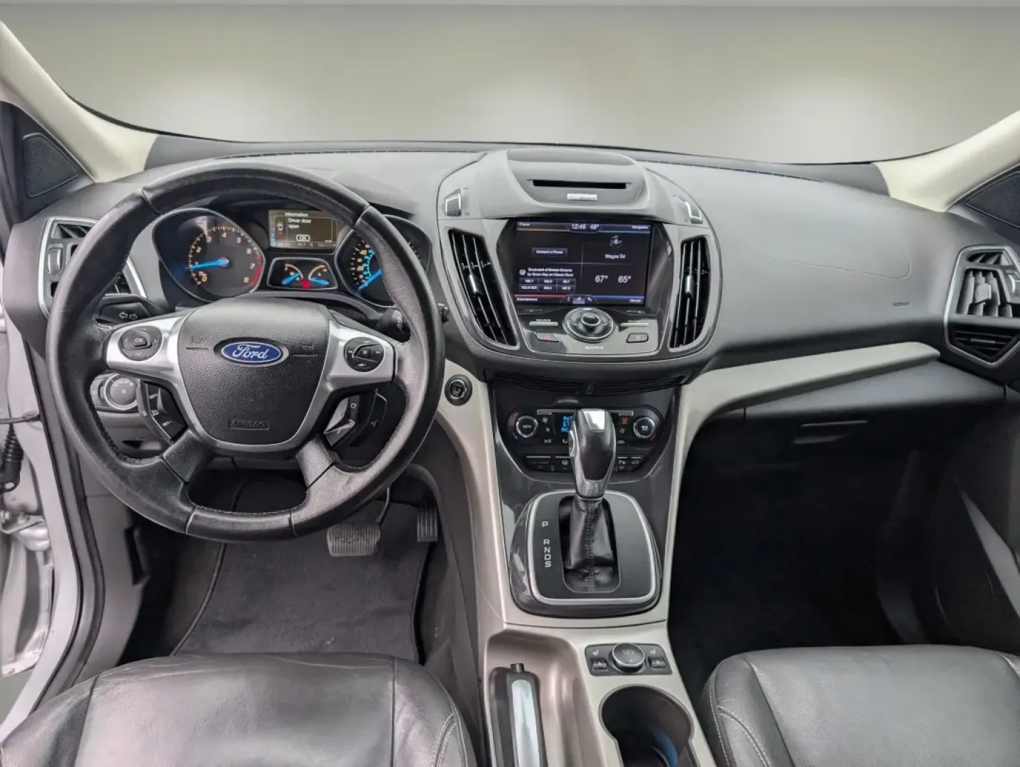 2013 Ford Escape SEL (1FMCU0H91DU) with an Other engine, located at 7000 Northlake Connector, Columbus, GA, 31904, (706) 987-8085, 32.524975, -84.978134 - Are you ready to elevate your driving experience while enjoying the perfect blend of style, comfort, and functionality? Look no further! Gils Auto in Phenix City, AL, is thrilled to present the 2013 Ford Escape SEL, a versatile SUV that's ideal for everything from family road trips to daily commutes - Photo#11