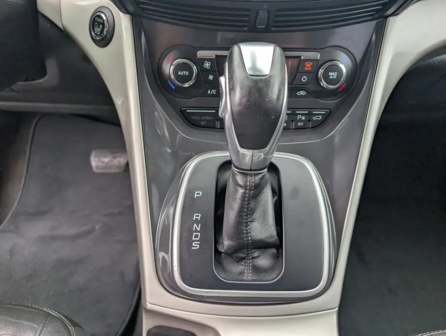 2013 Ford Escape SEL (1FMCU0H91DU) with an Other engine, located at 7000 Northlake Connector, Columbus, GA, 31904, (706) 987-8085, 32.524975, -84.978134 - Are you ready to elevate your driving experience while enjoying the perfect blend of style, comfort, and functionality? Look no further! Gils Auto in Phenix City, AL, is thrilled to present the 2013 Ford Escape SEL, a versatile SUV that's ideal for everything from family road trips to daily commutes - Photo#13