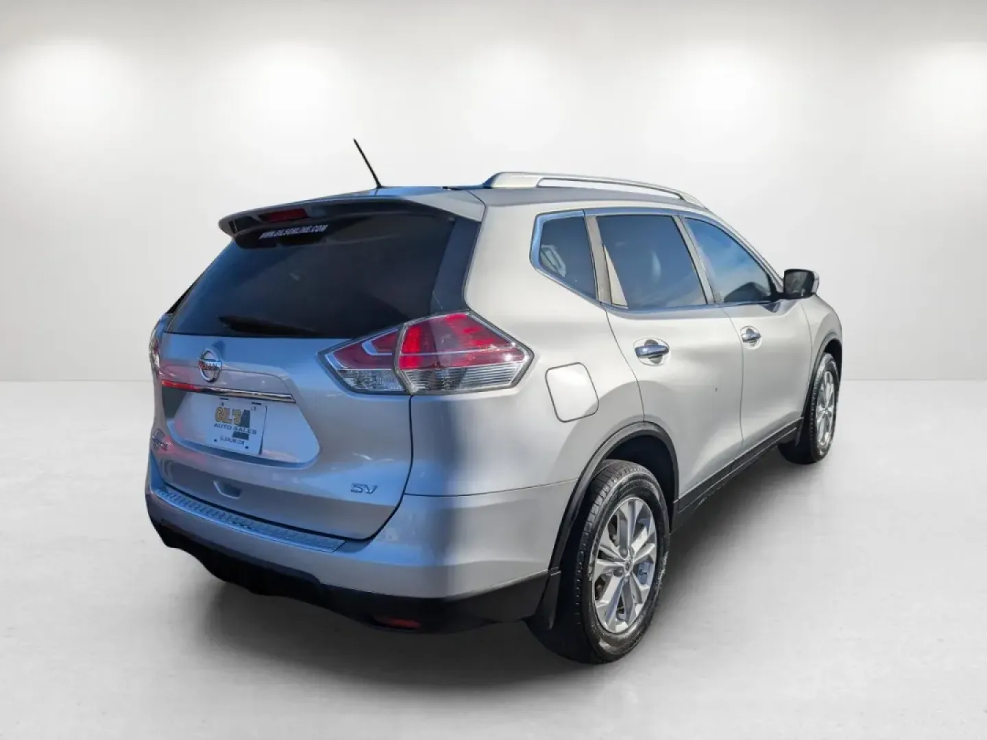 2016 /Charcoal Nissan Rogue SV (KNMAT2MTXGP) with an Other engine, located at 7000 Northlake Connector, Columbus, GA, 31904, (706) 987-8085, 32.524975, -84.978134 - **Adventure Awaits with the 2016 Nissan Rogue SV Perfect for Families and Commuters Alike!**<br /> <br /> At Gils Auto in Phenix City, AL, we understand the importance of finding the right vehicle for your lifestyle. Whether you're a growing family seeking a dependable SUV, a commuter dreaming of a - Photo#4