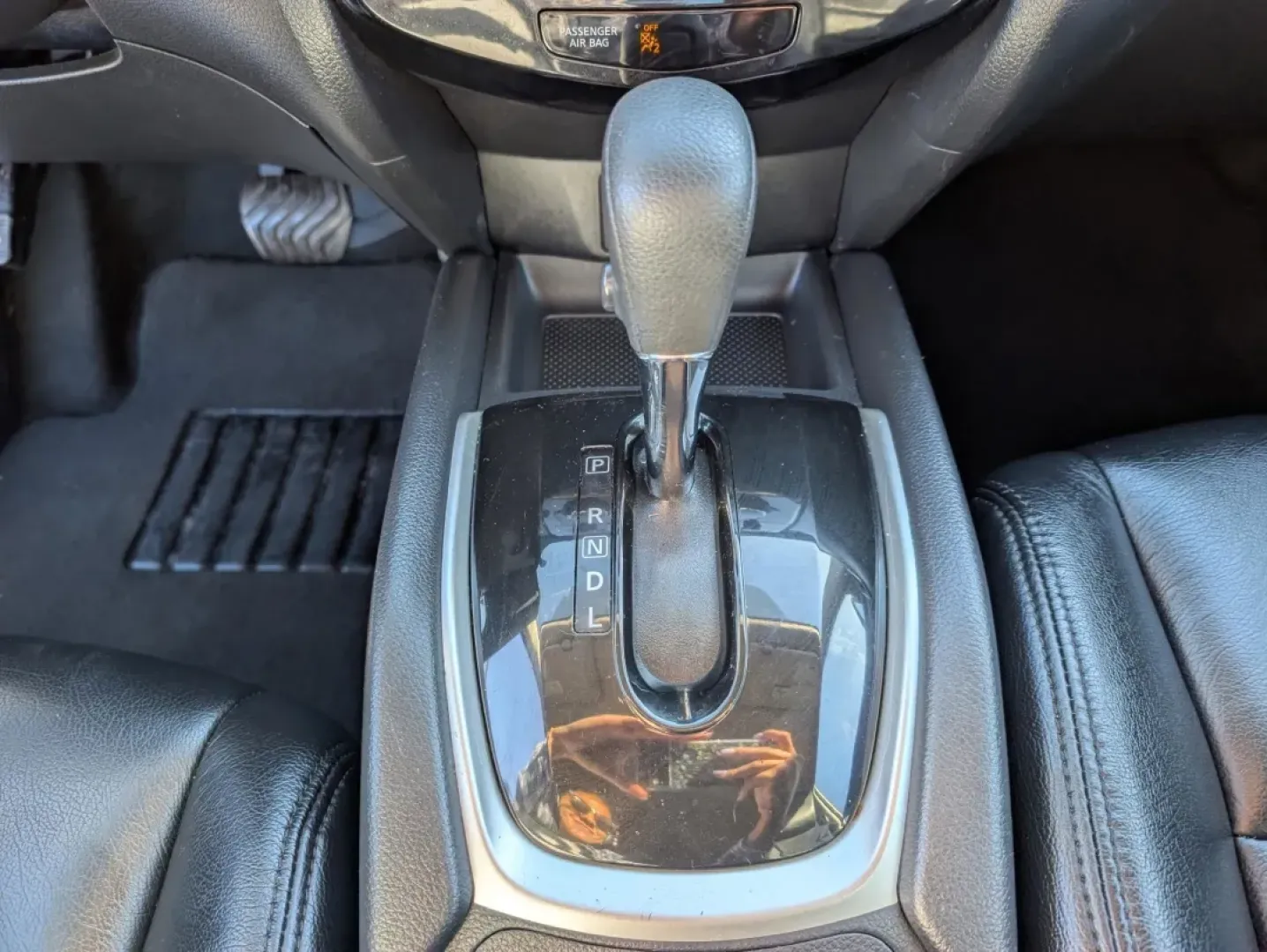 2016 /Charcoal Nissan Rogue SV (KNMAT2MTXGP) with an Other engine, located at 7000 Northlake Connector, Columbus, GA, 31904, (706) 987-8085, 32.524975, -84.978134 - **Adventure Awaits with the 2016 Nissan Rogue SV Perfect for Families and Commuters Alike!**<br /> <br /> At Gils Auto in Phenix City, AL, we understand the importance of finding the right vehicle for your lifestyle. Whether you're a growing family seeking a dependable SUV, a commuter dreaming of a - Photo#12