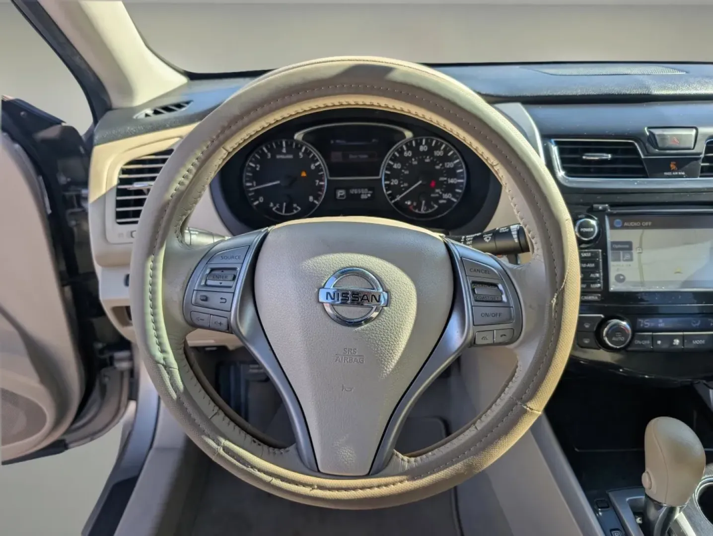 2014 /Beige Nissan Altima 2.5 SV (1N4AL3AP1EC) with an Other engine, located at 7000 Northlake Connector, Columbus, GA, 31904, (706) 987-8085, 32.524975, -84.978134 - **Experience the Ultimate in Comfort and Reliability with the 2014 Nissan Altima at Gils Auto in Phenix City, AL**<br /> <br /> Are you in search of a vehicle that perfectly balances style, efficiency, and comfort for your daily commute or weekend getaways? Look no further! The 2014 Nissan Altima 2. - Photo#12